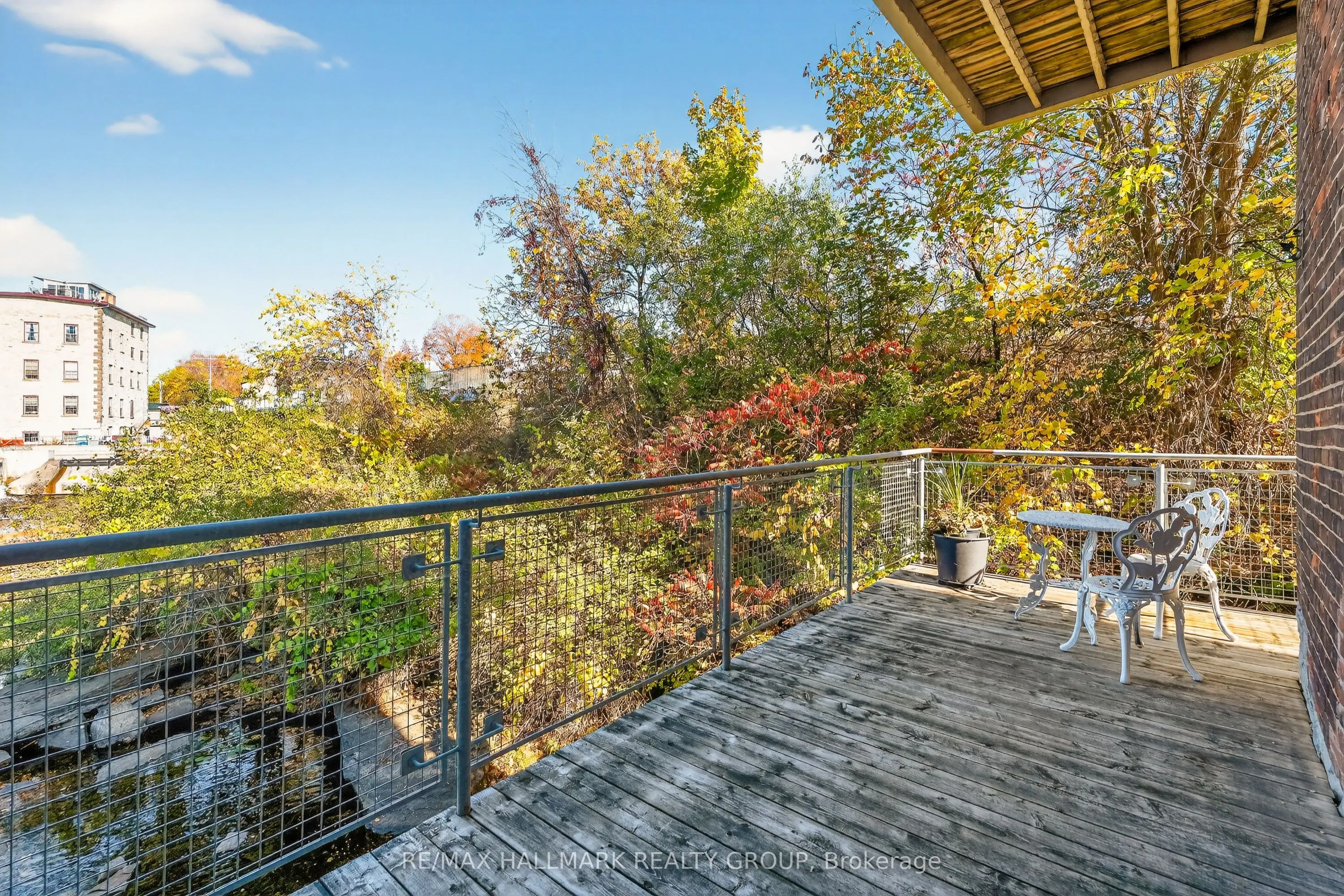 83 Little Bridge Street, #114
