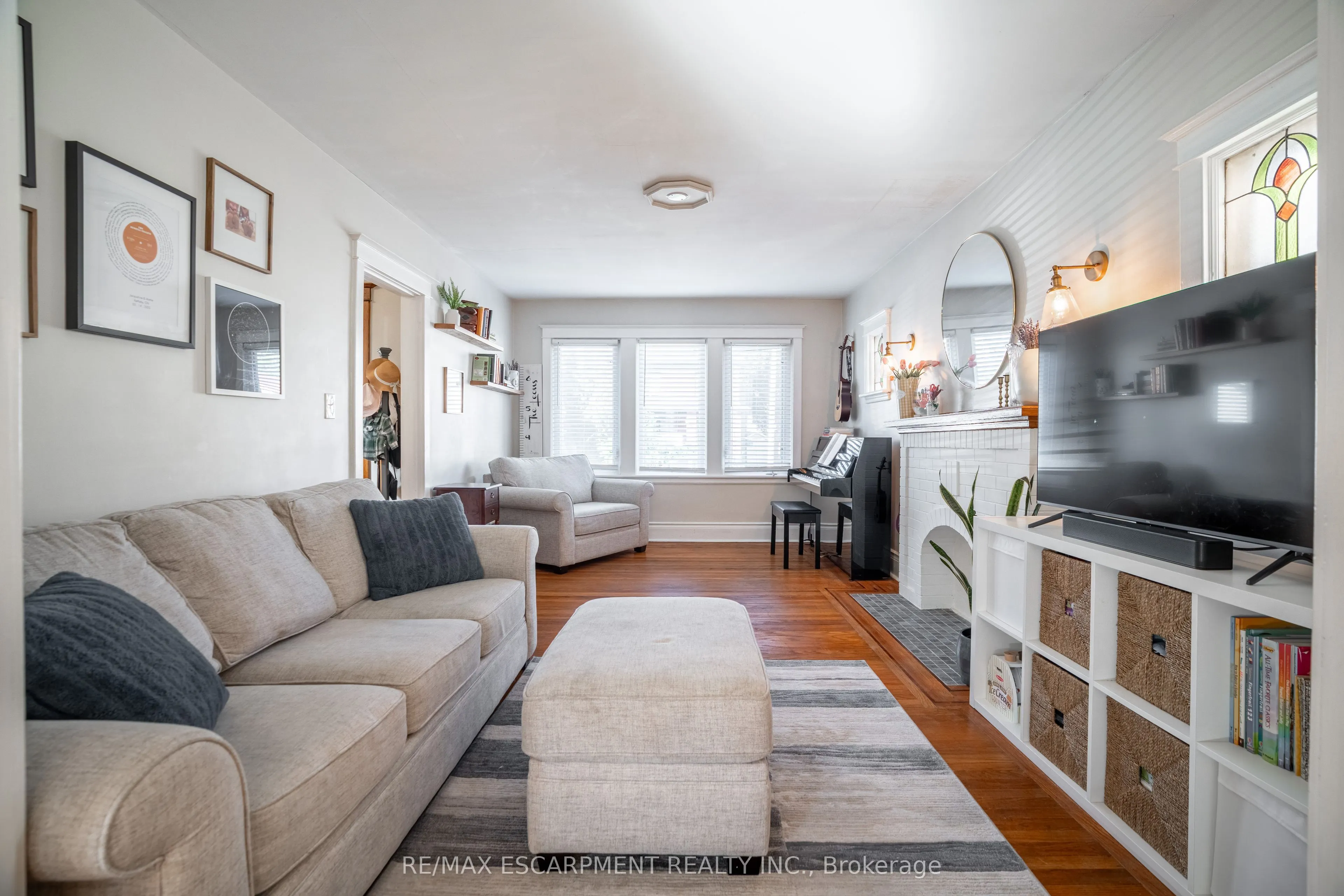 73 Kenilworth Avenue S