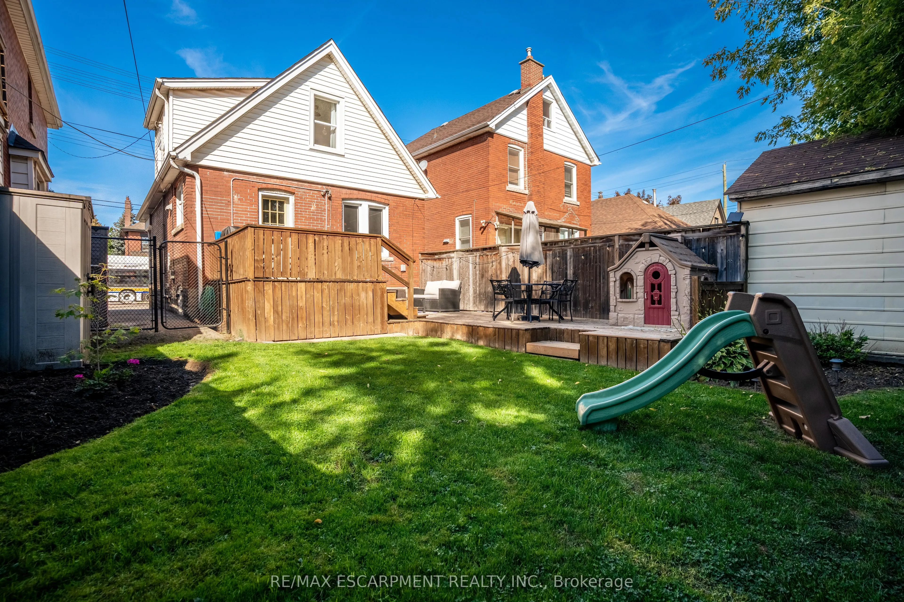73 Kenilworth Avenue S