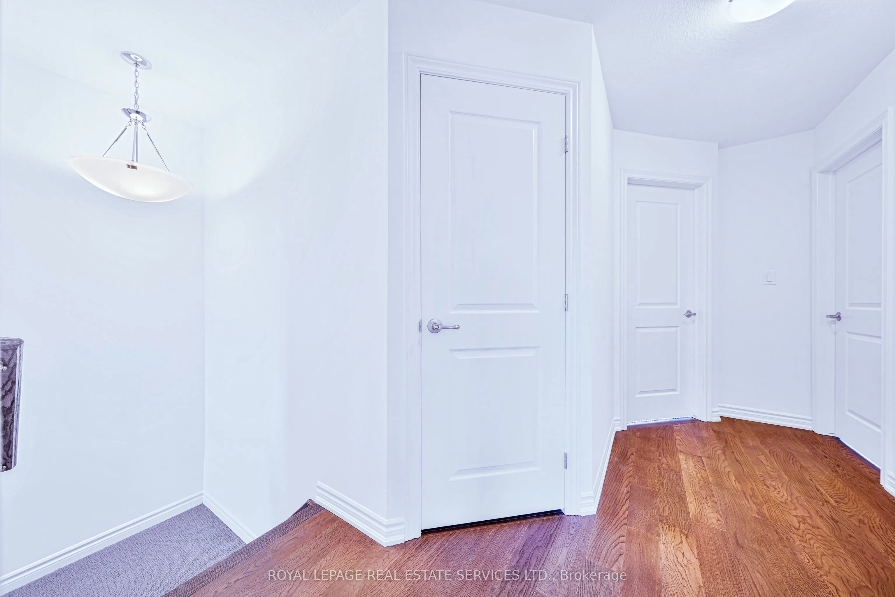 12 Elkington Lane