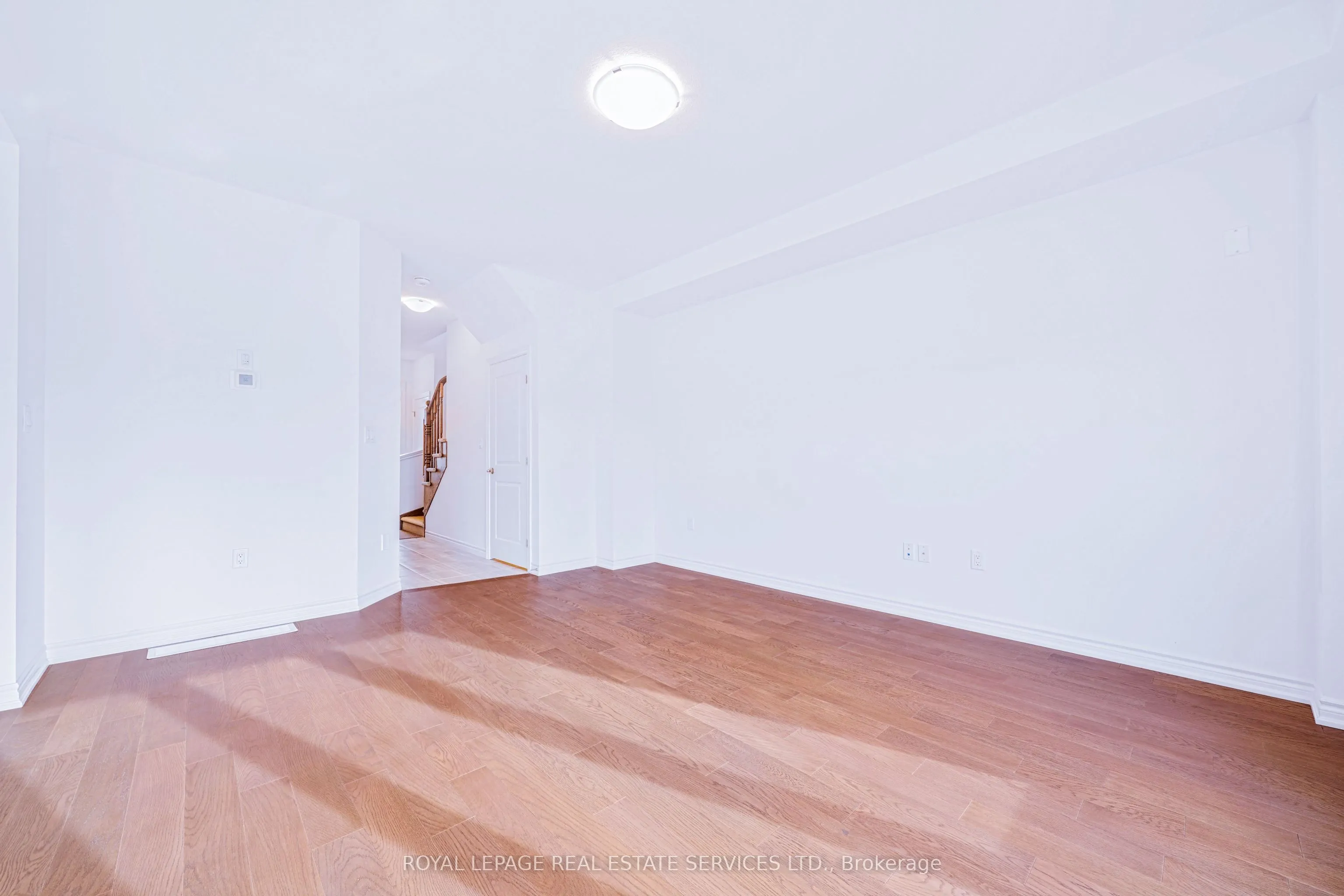 12 Elkington Lane