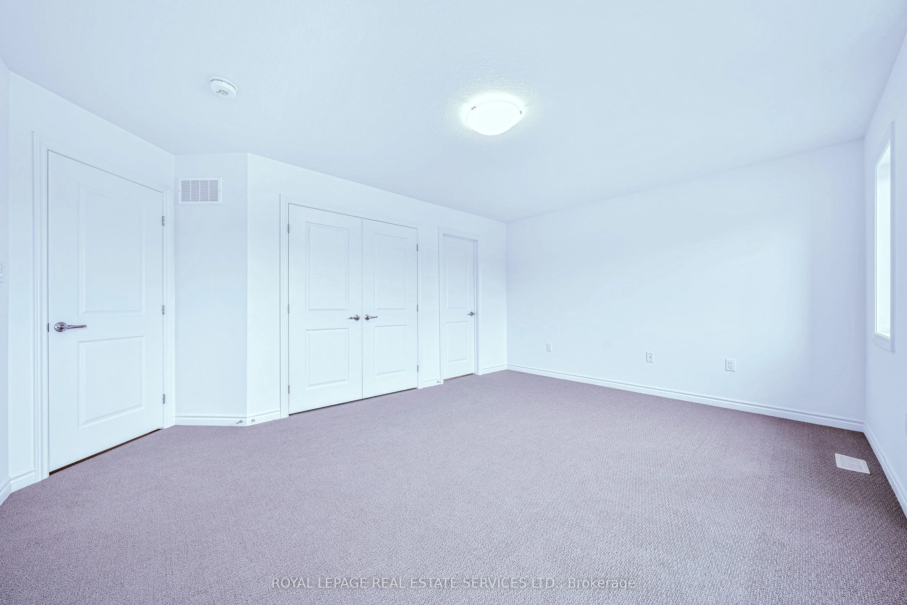 12 Elkington Lane