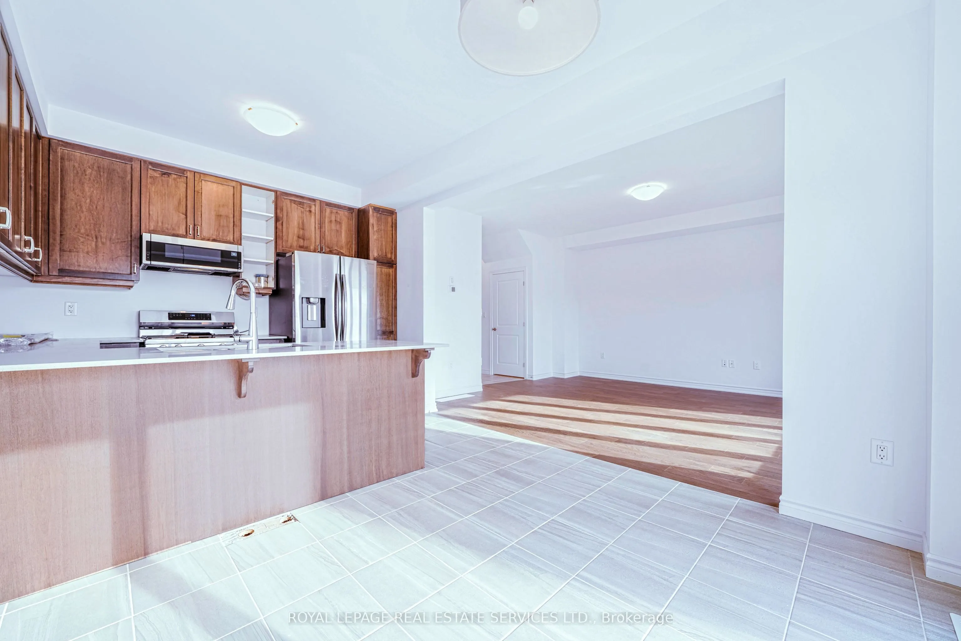 12 Elkington Lane