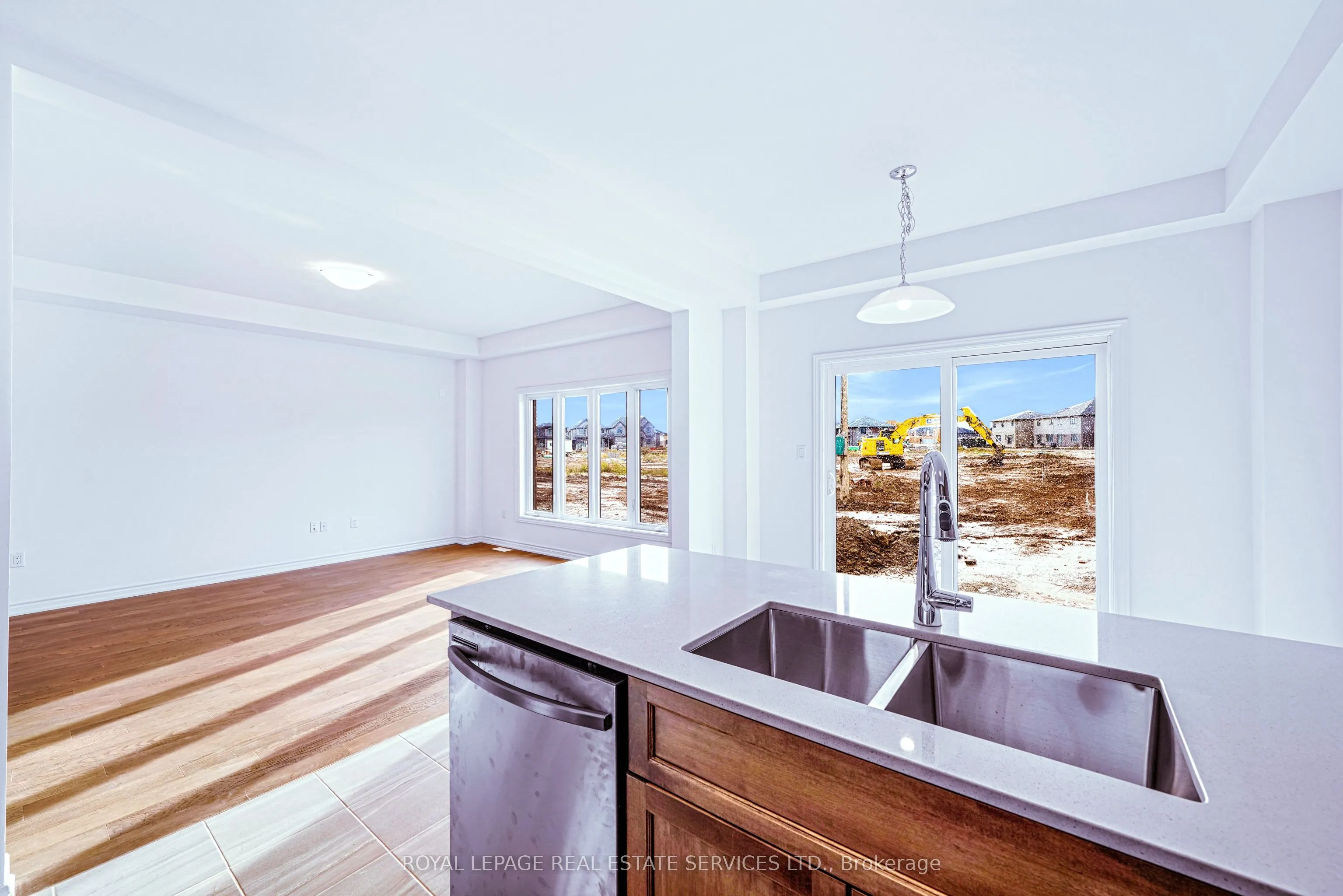 12 Elkington Lane