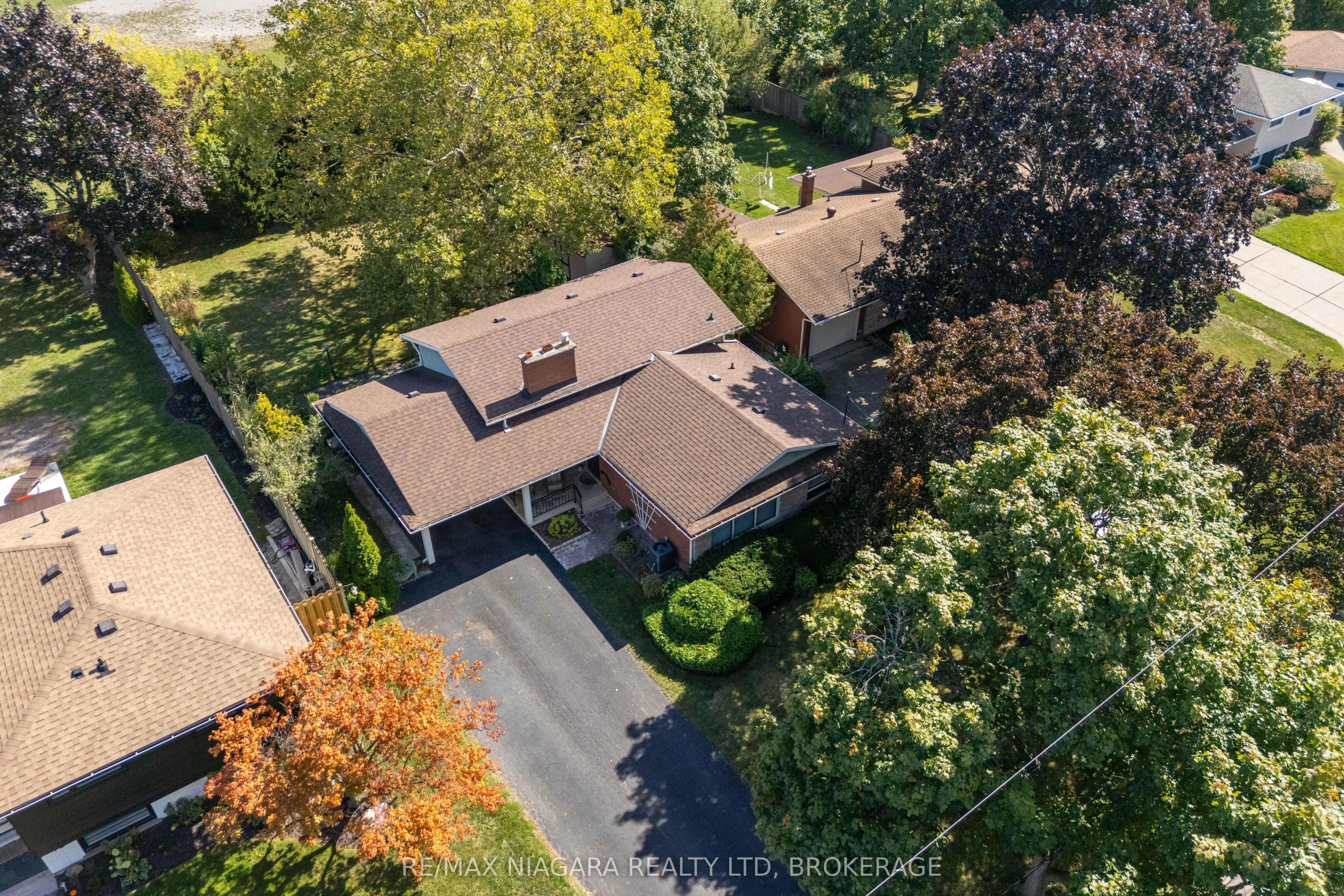 8 Jefferson Drive