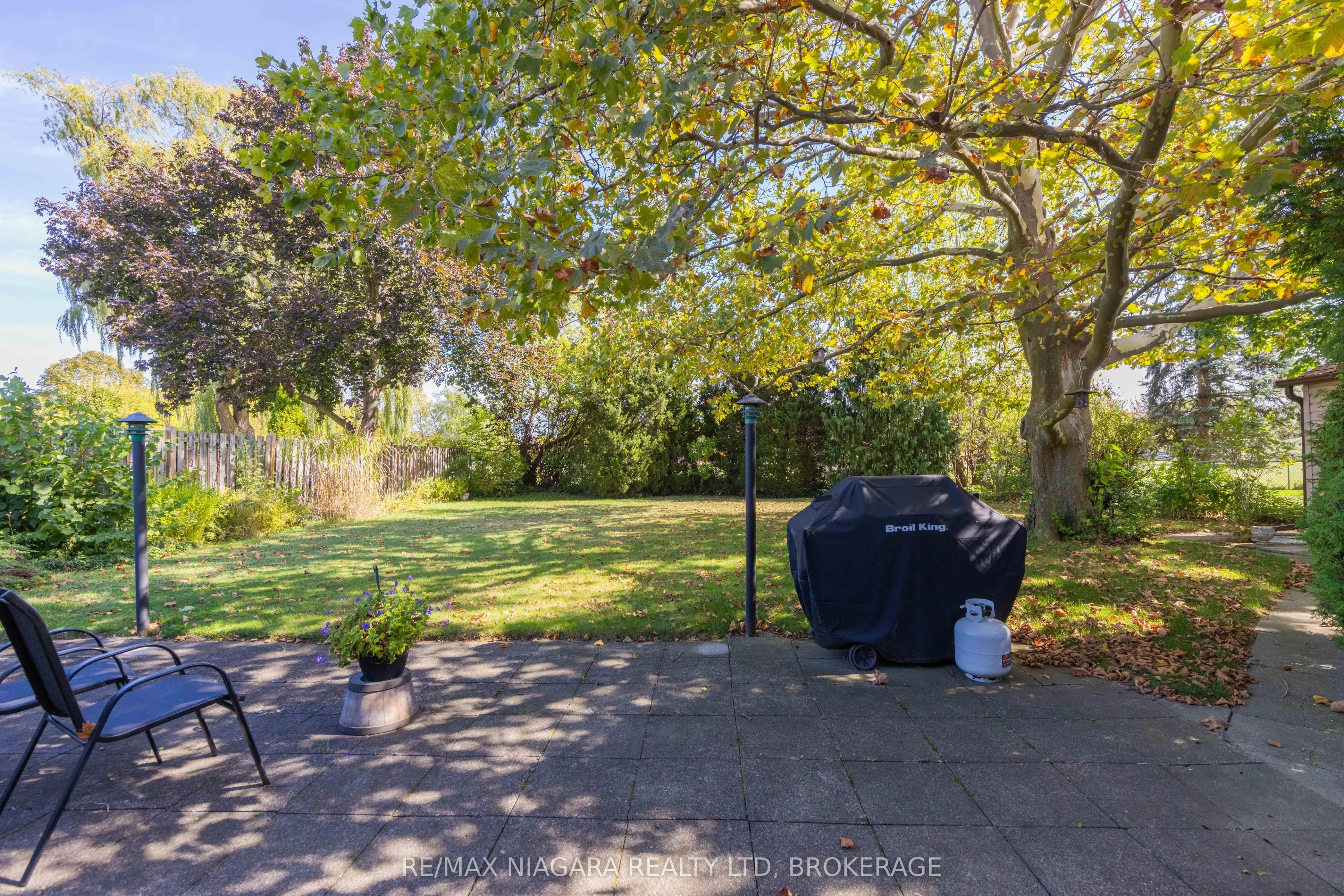 8 Jefferson Drive