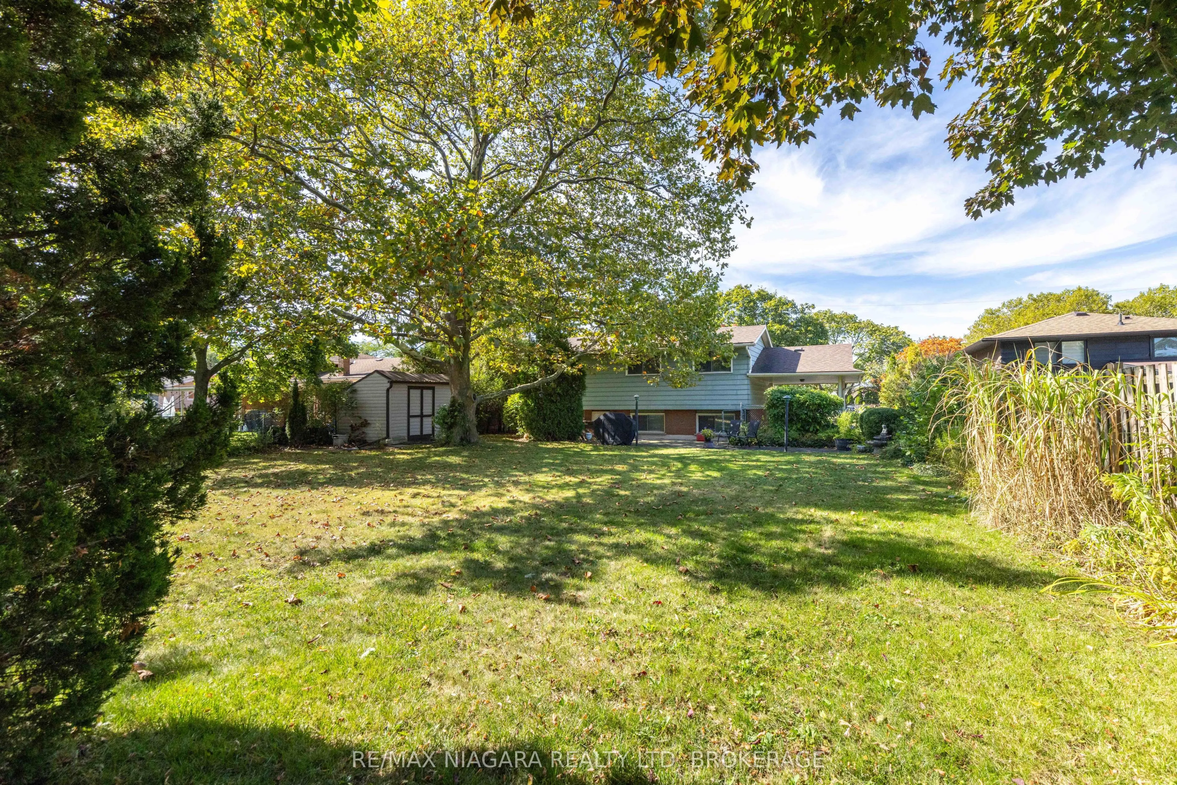 8 Jefferson Drive