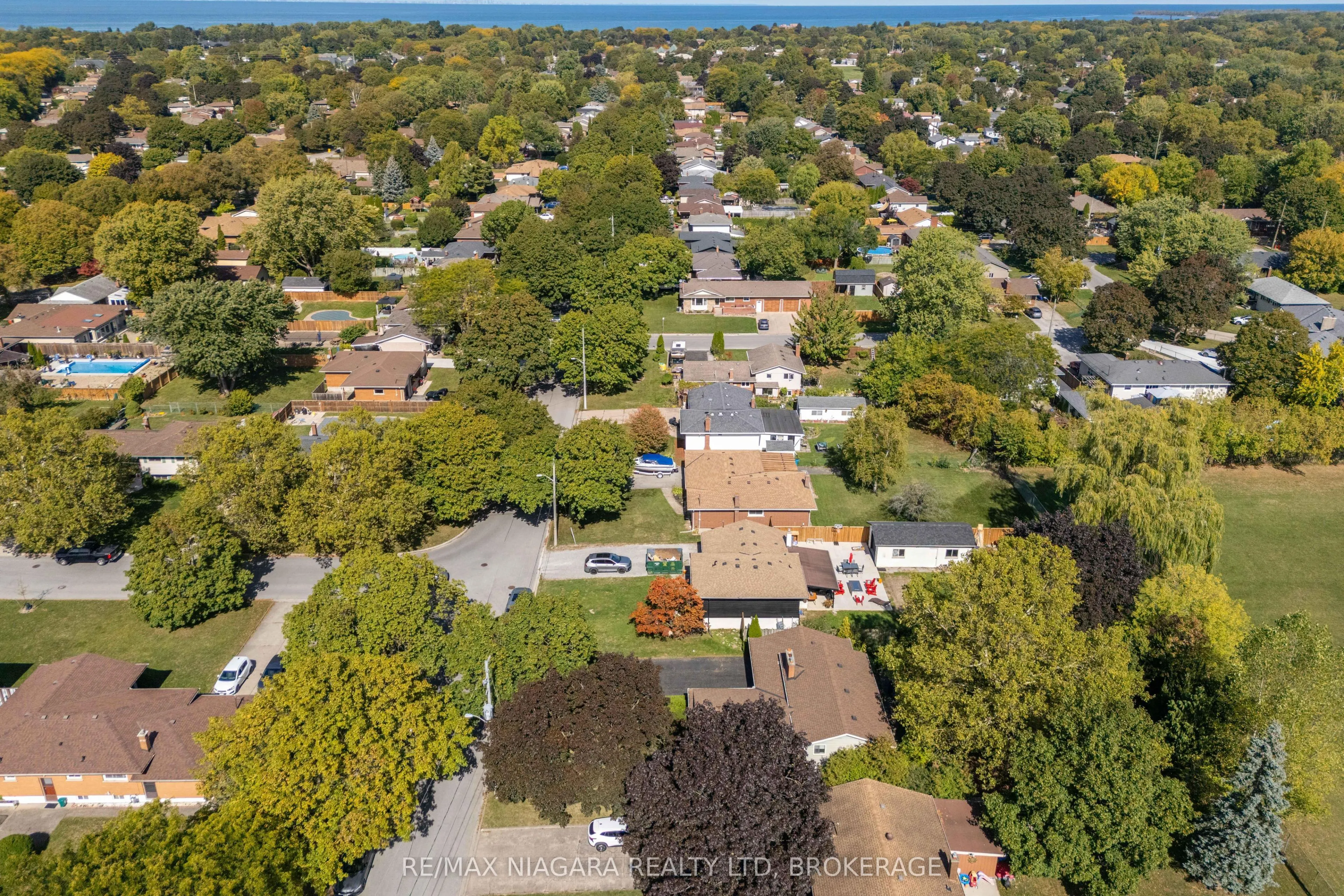 8 Jefferson Drive