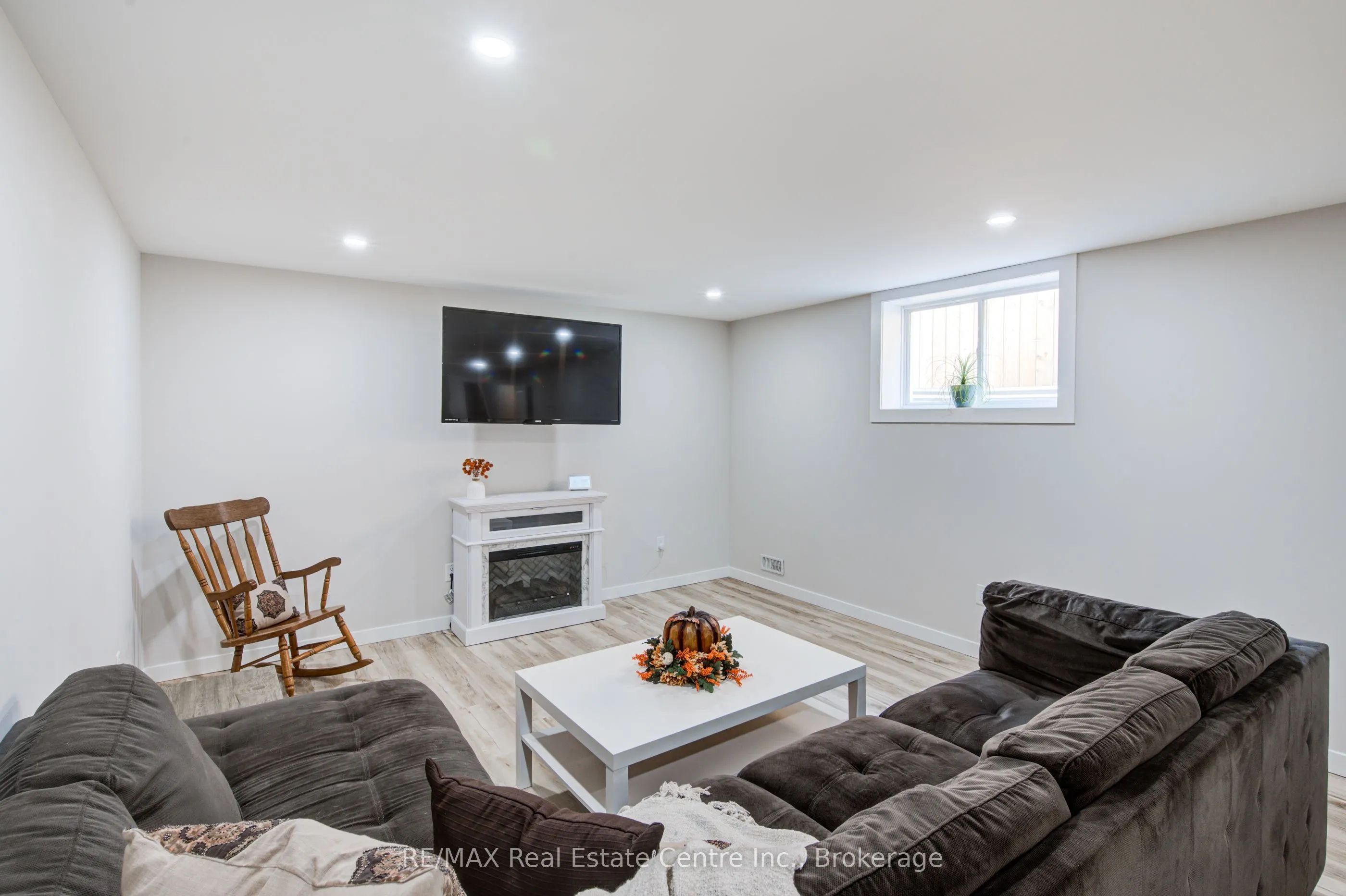 14 Reeves Road