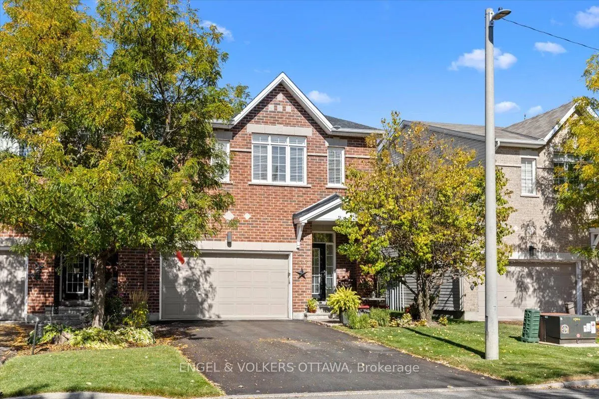 1003 Markwick Crescent