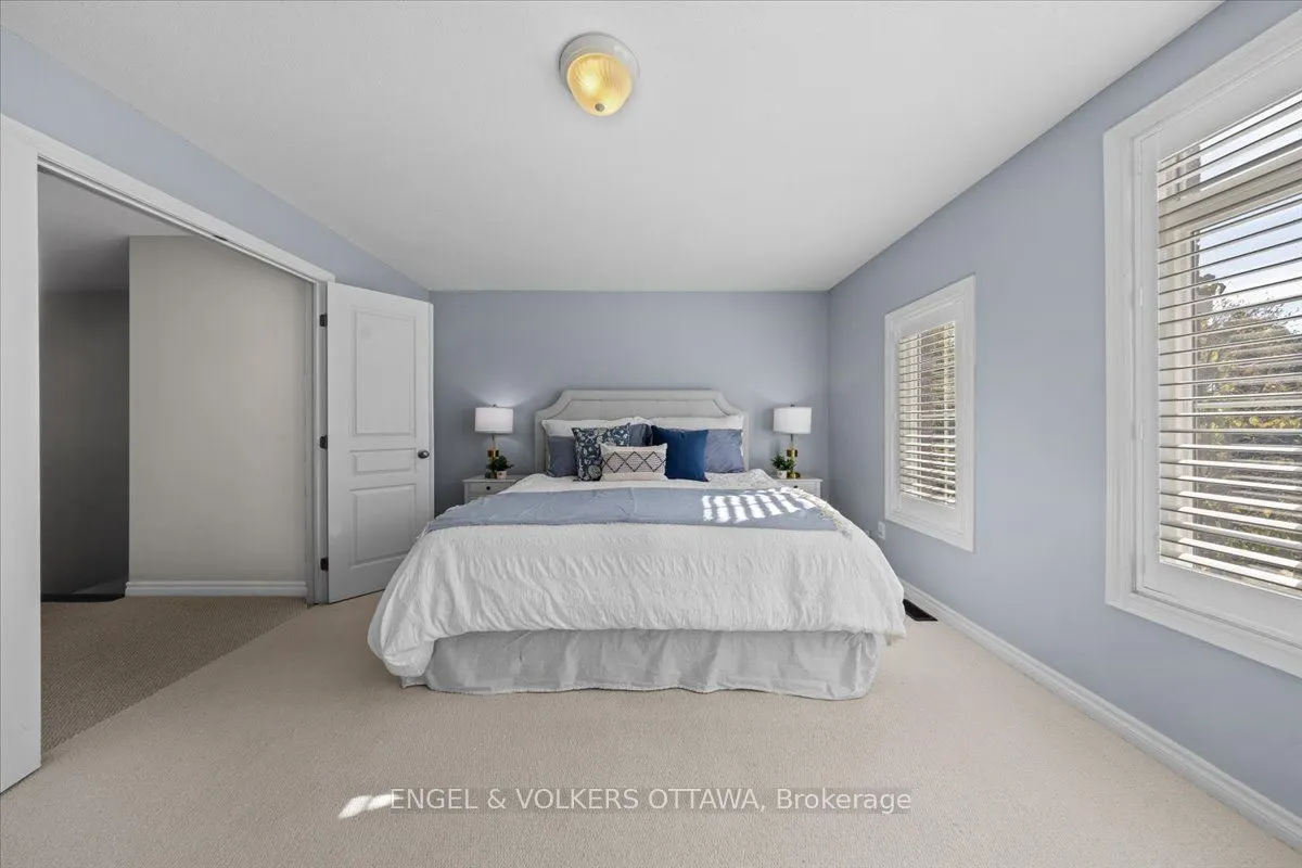 1003 Markwick Crescent