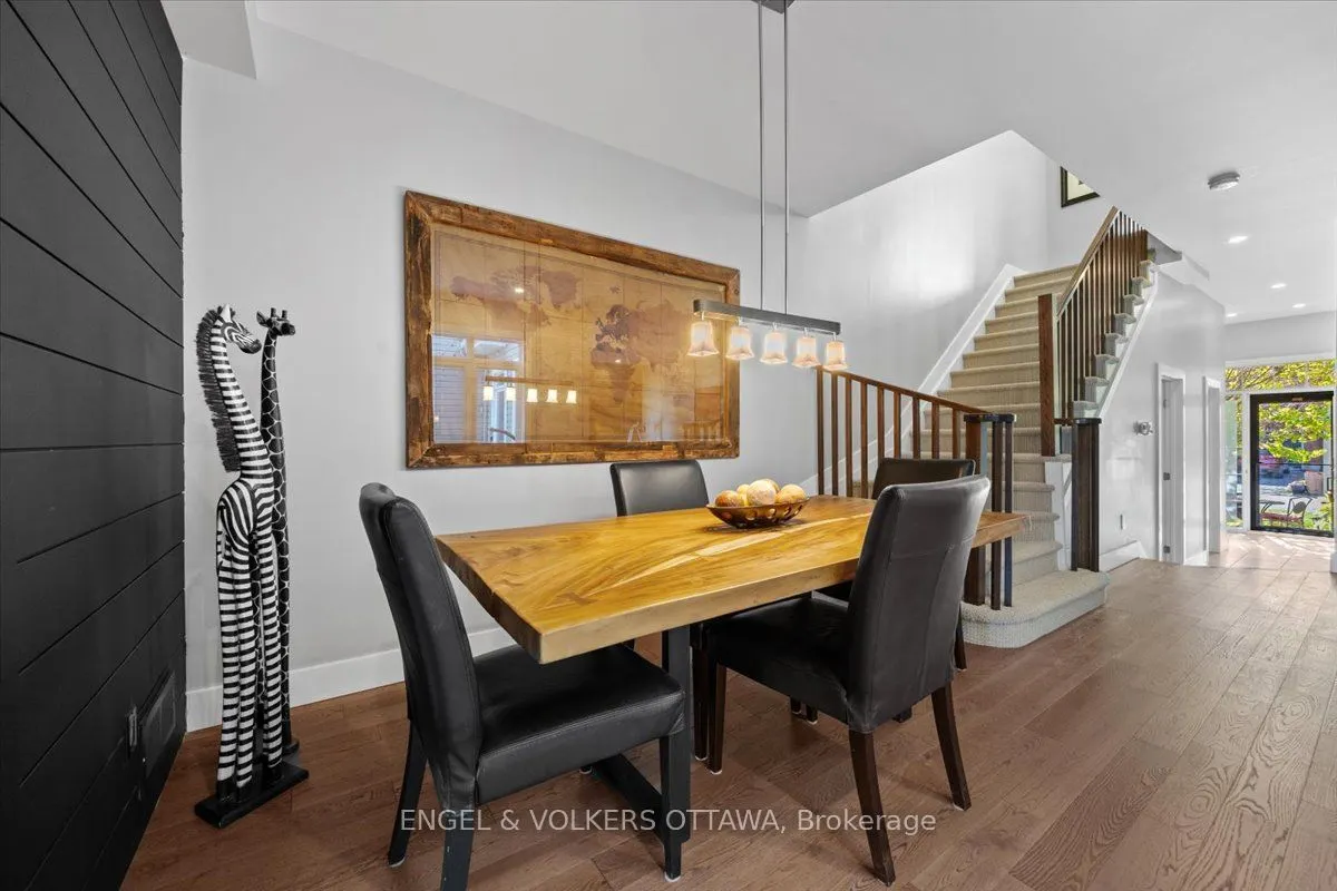 1003 Markwick Crescent
