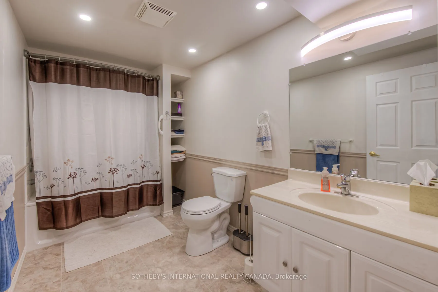 150 Oak Street, #8