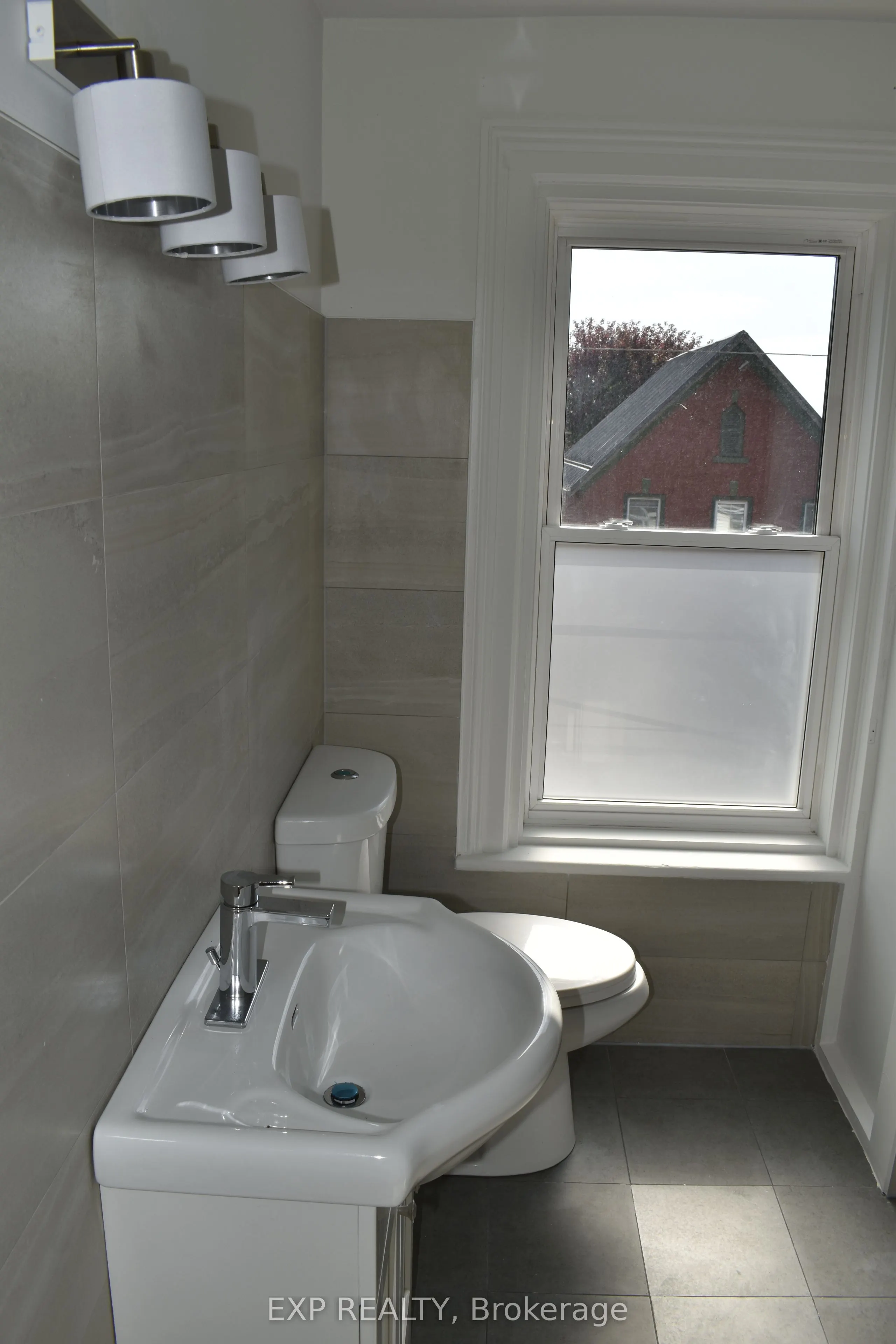 14 Halliday Street, #B ( second floor)