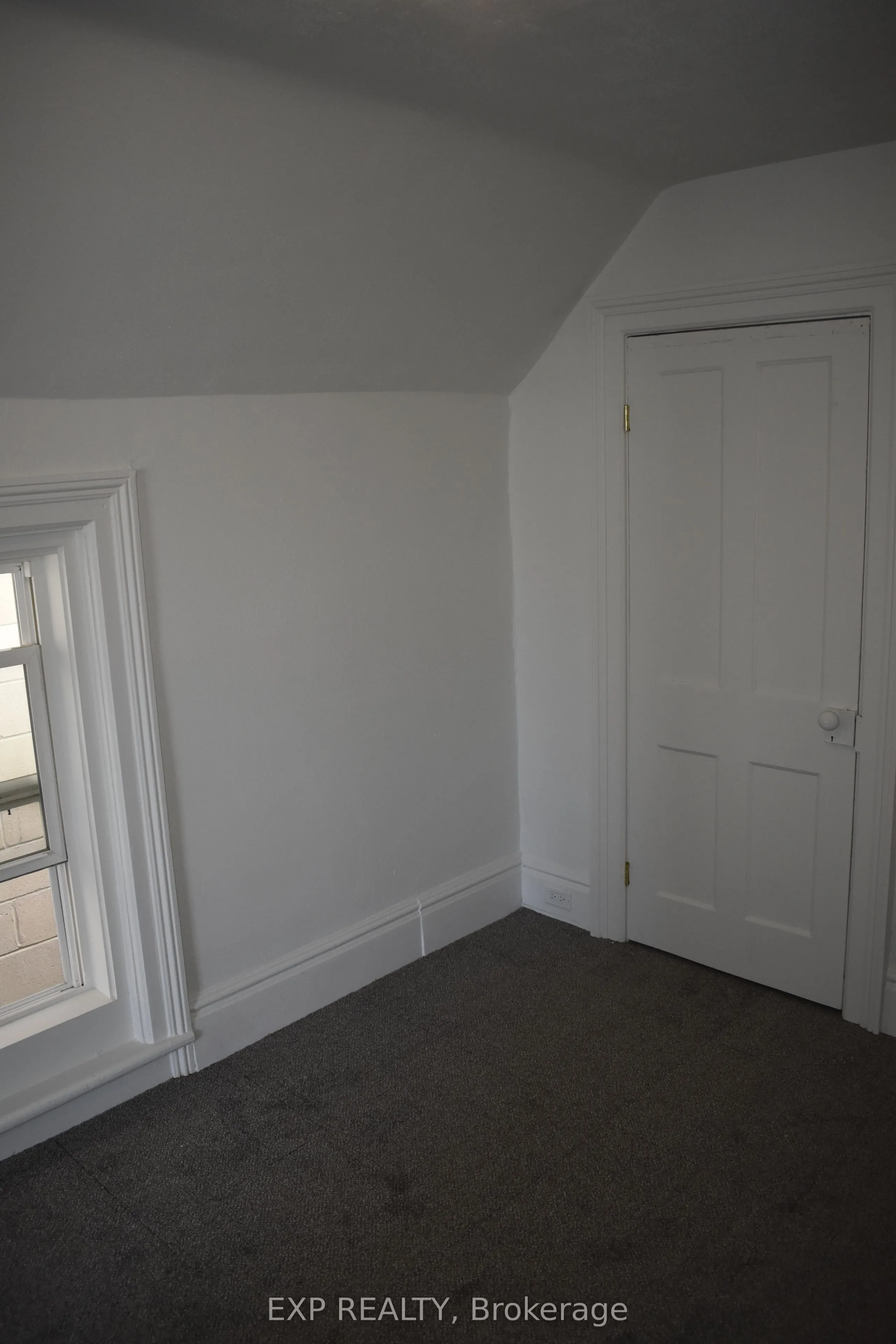14 Halliday Street, #B ( second floor)