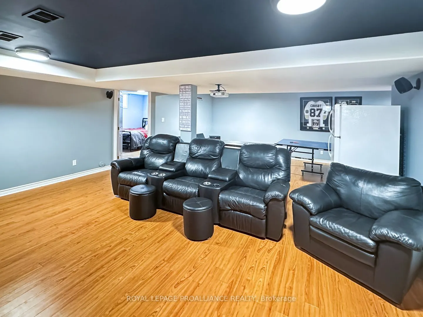 17 Lucas Court