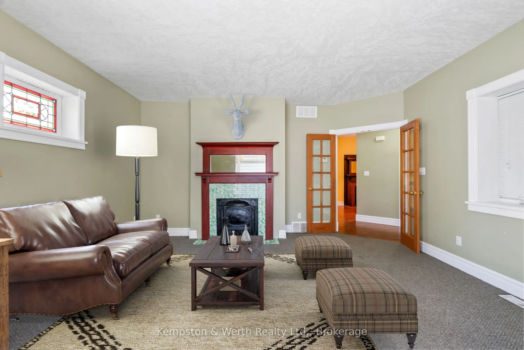 439 Main Street W
