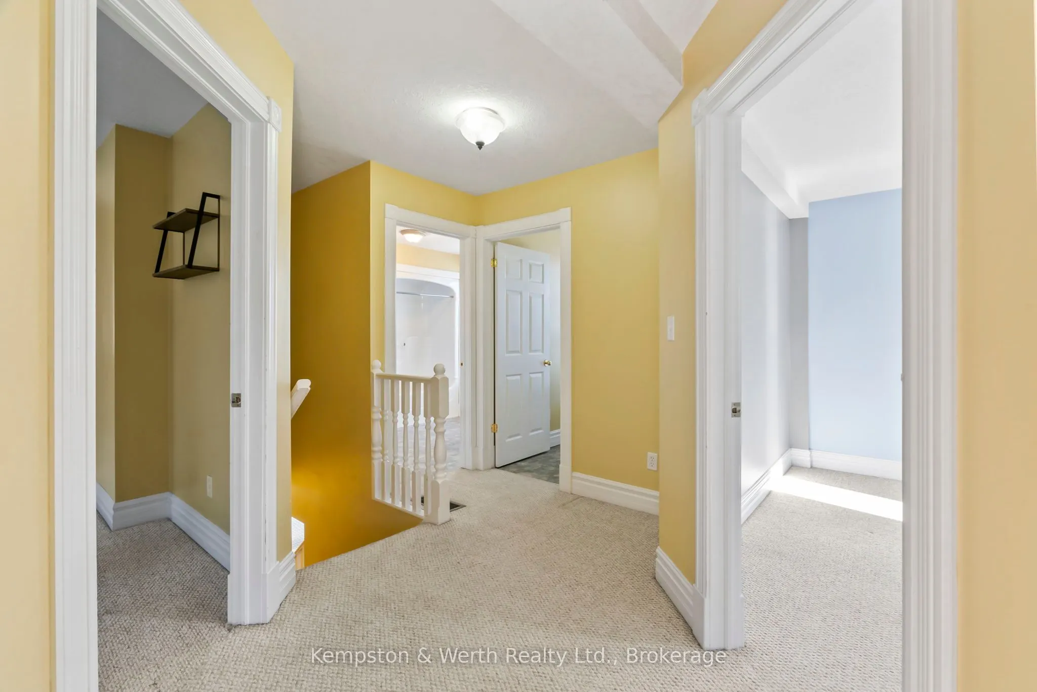 439 Main Street W