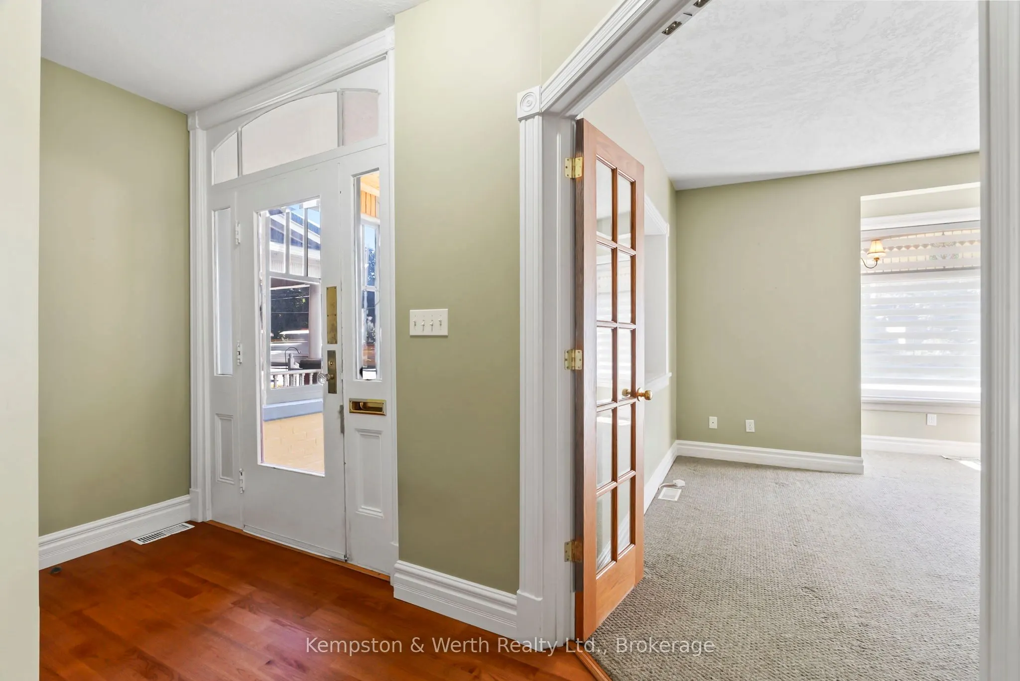 439 Main Street W
