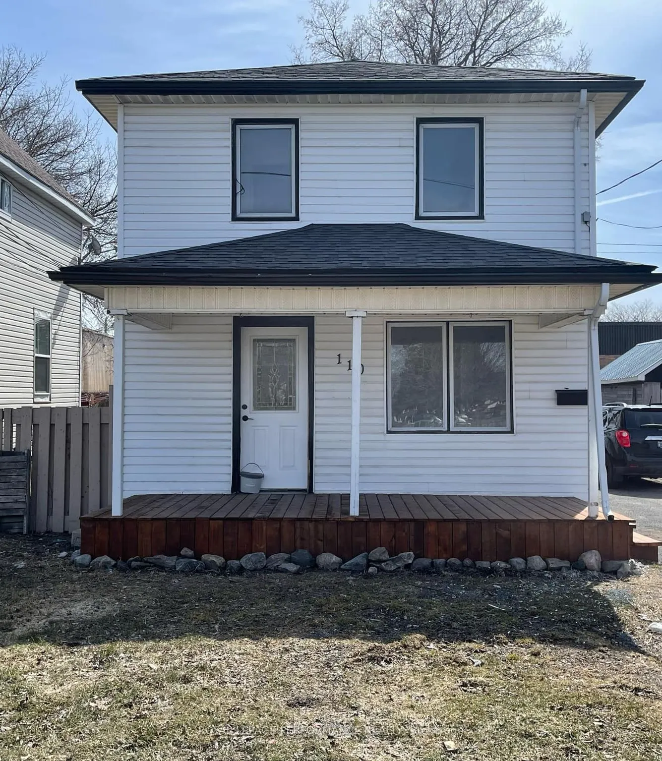 110-110a Eleventh Street E