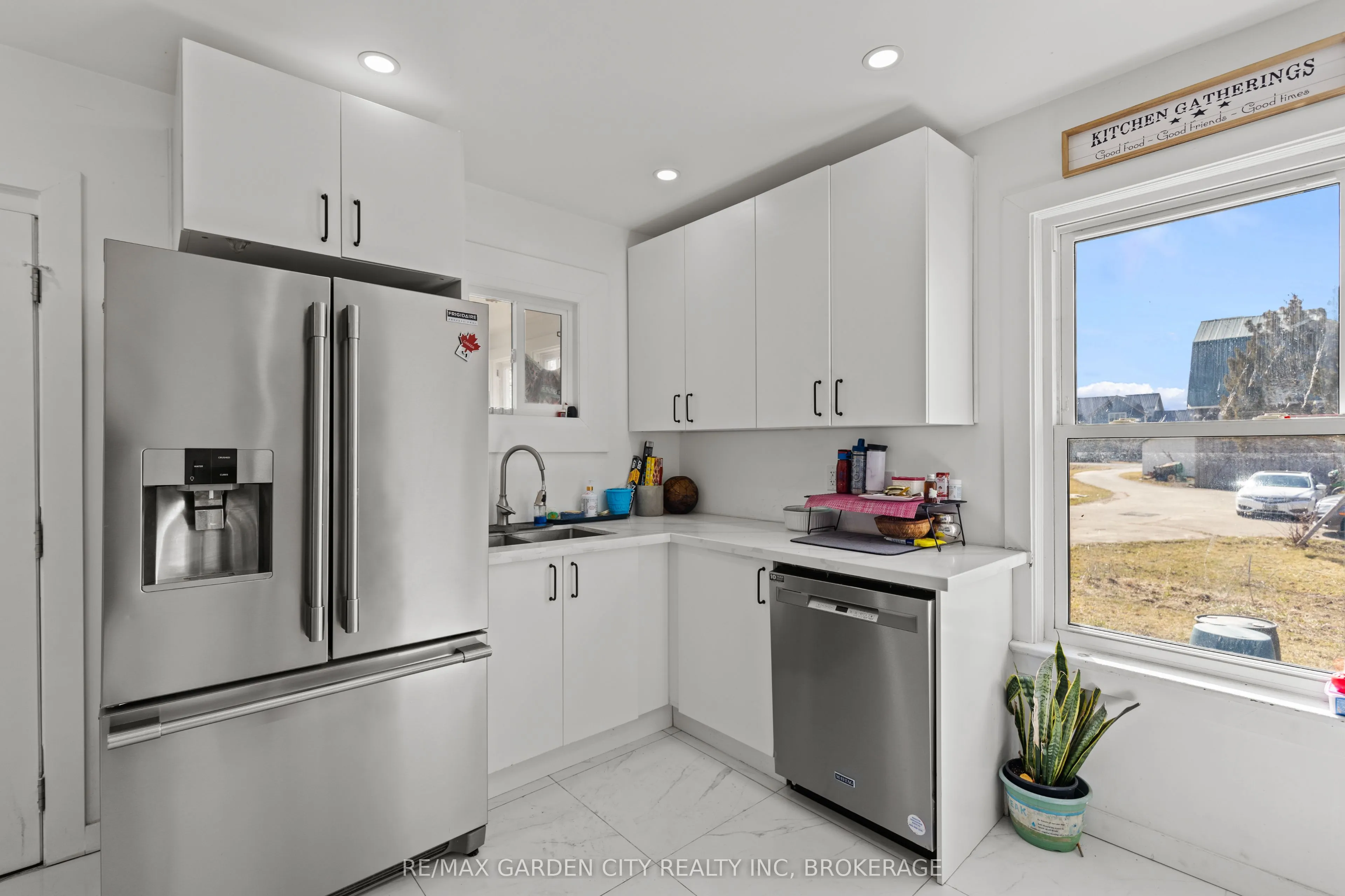 997 Niagara Stone Road
