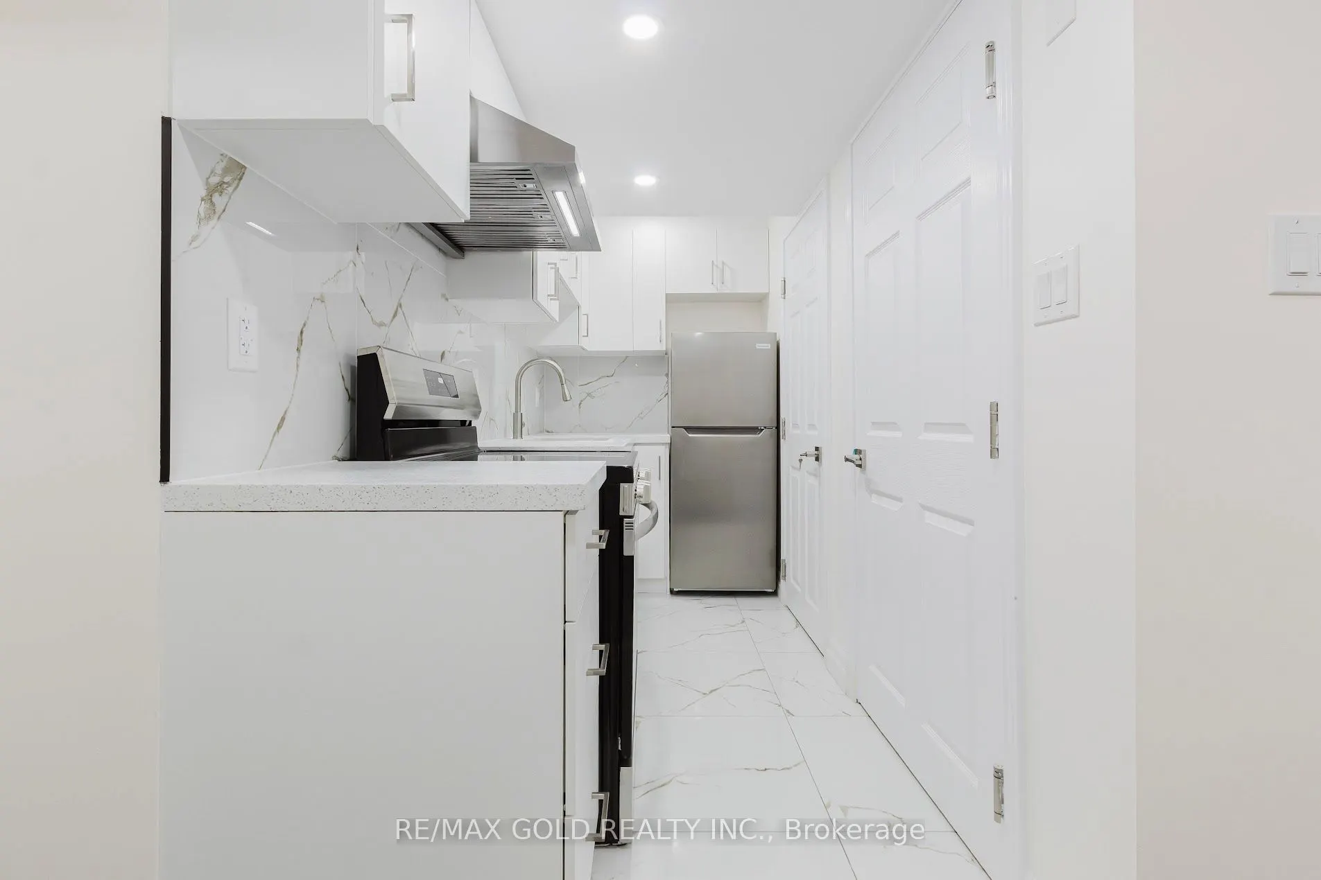 349 Bamberg Crescent
