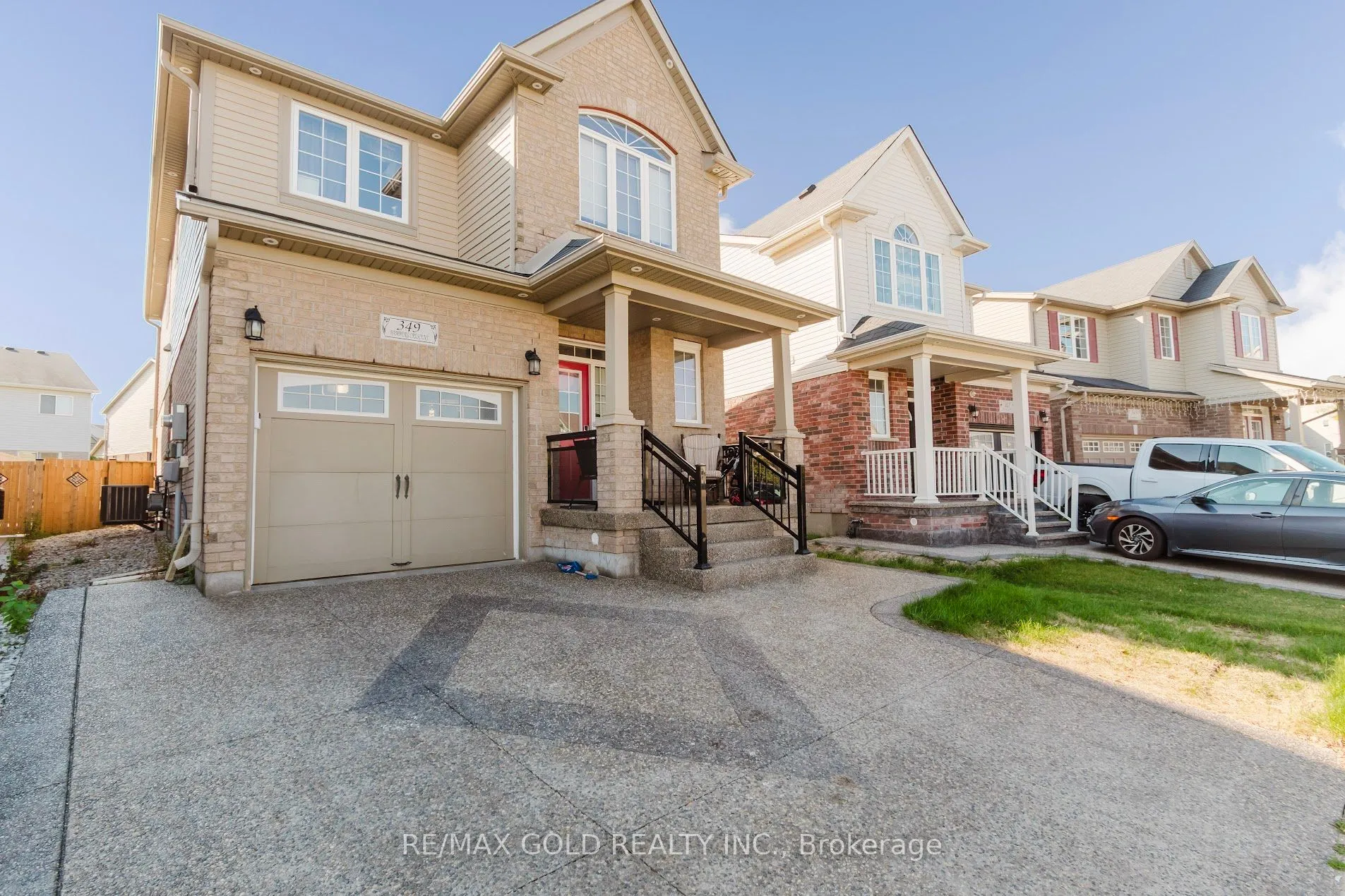 349 Bamberg Crescent