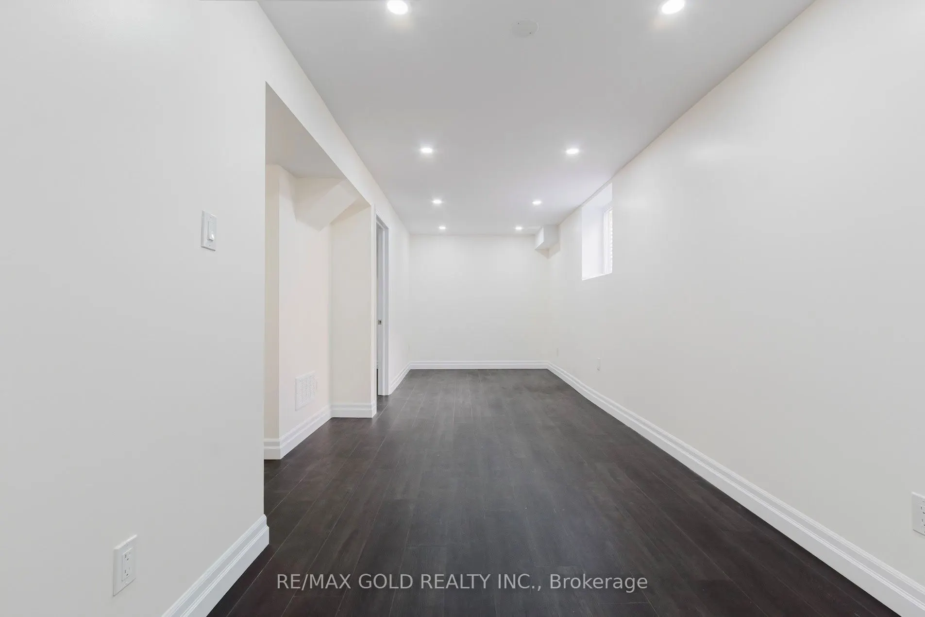 349 Bamberg Crescent