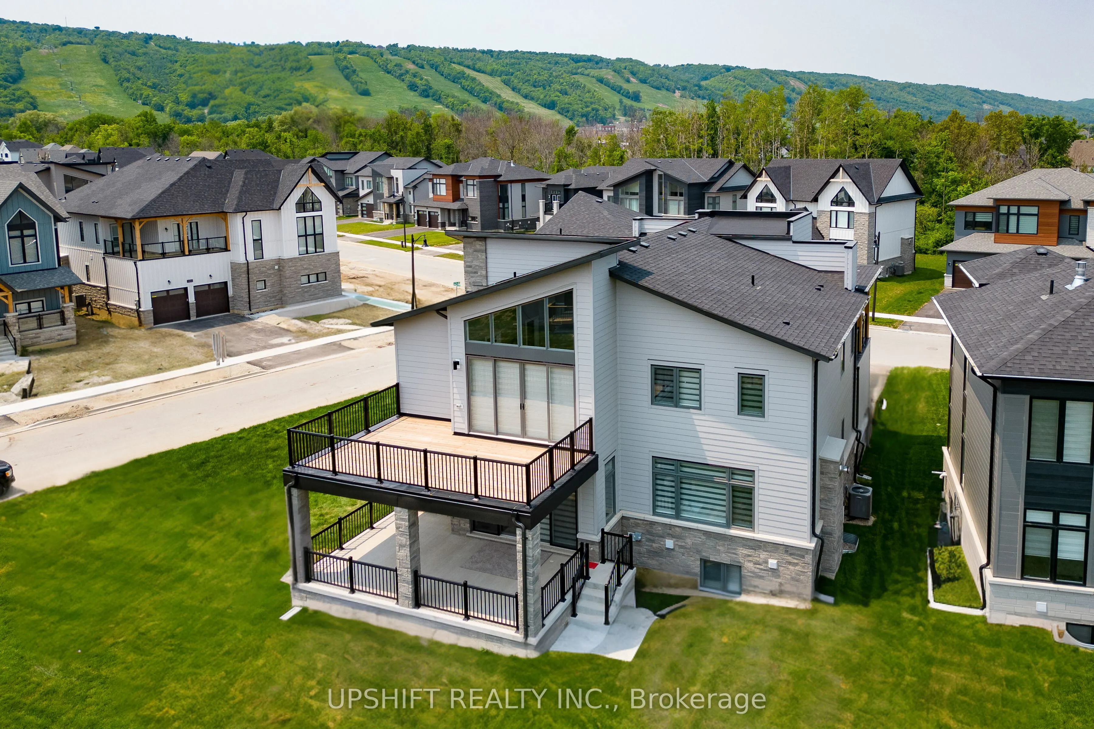 141 Springside Crescent