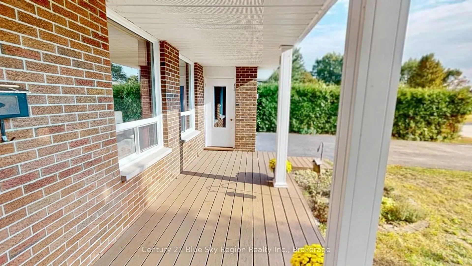 16 Herman Crescent
