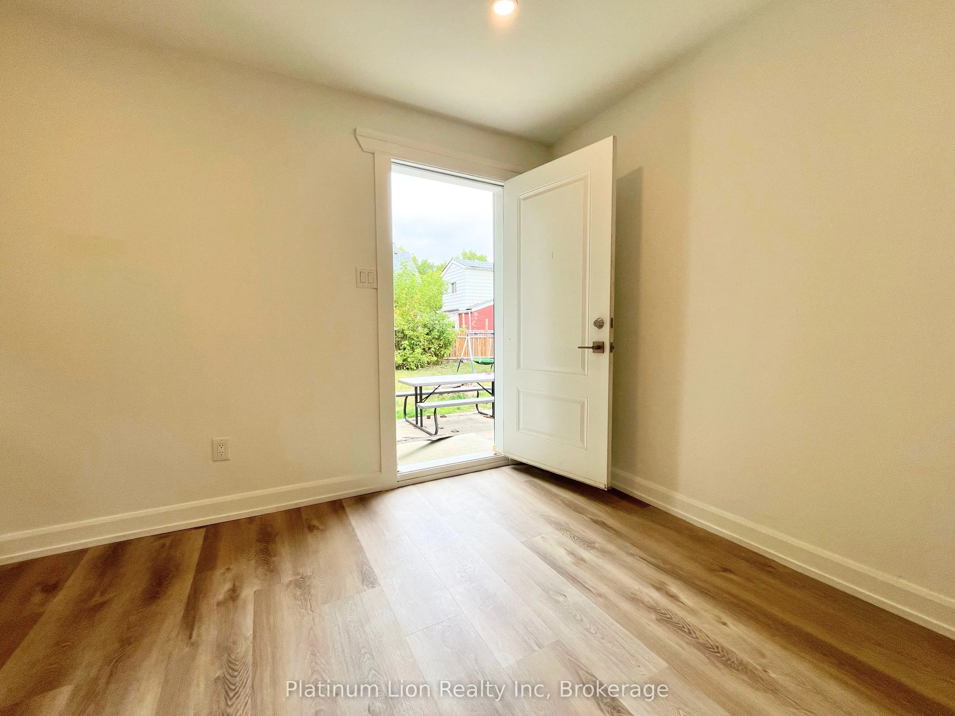 24-26 Cayuga Street, #26A