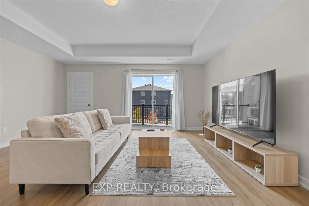 561 Entourage Private, #561