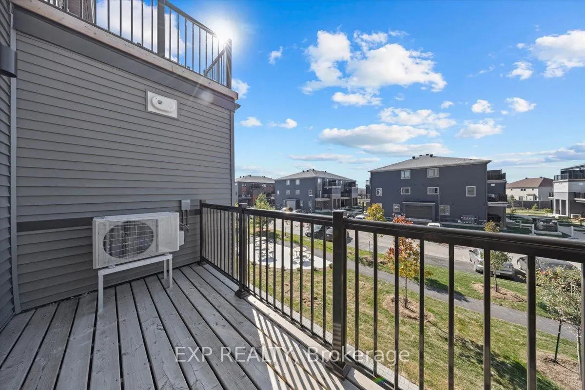 561 Entourage Private, #561