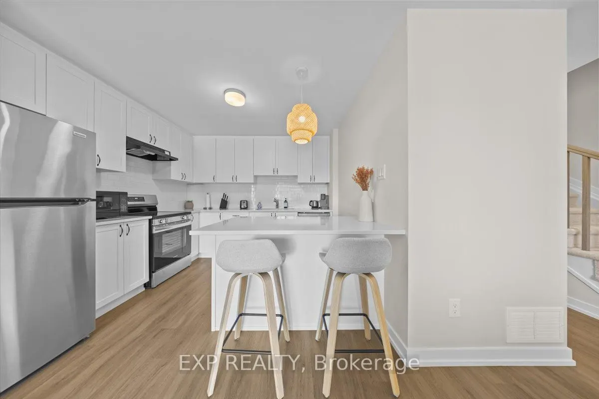 561 Entourage Private, #561