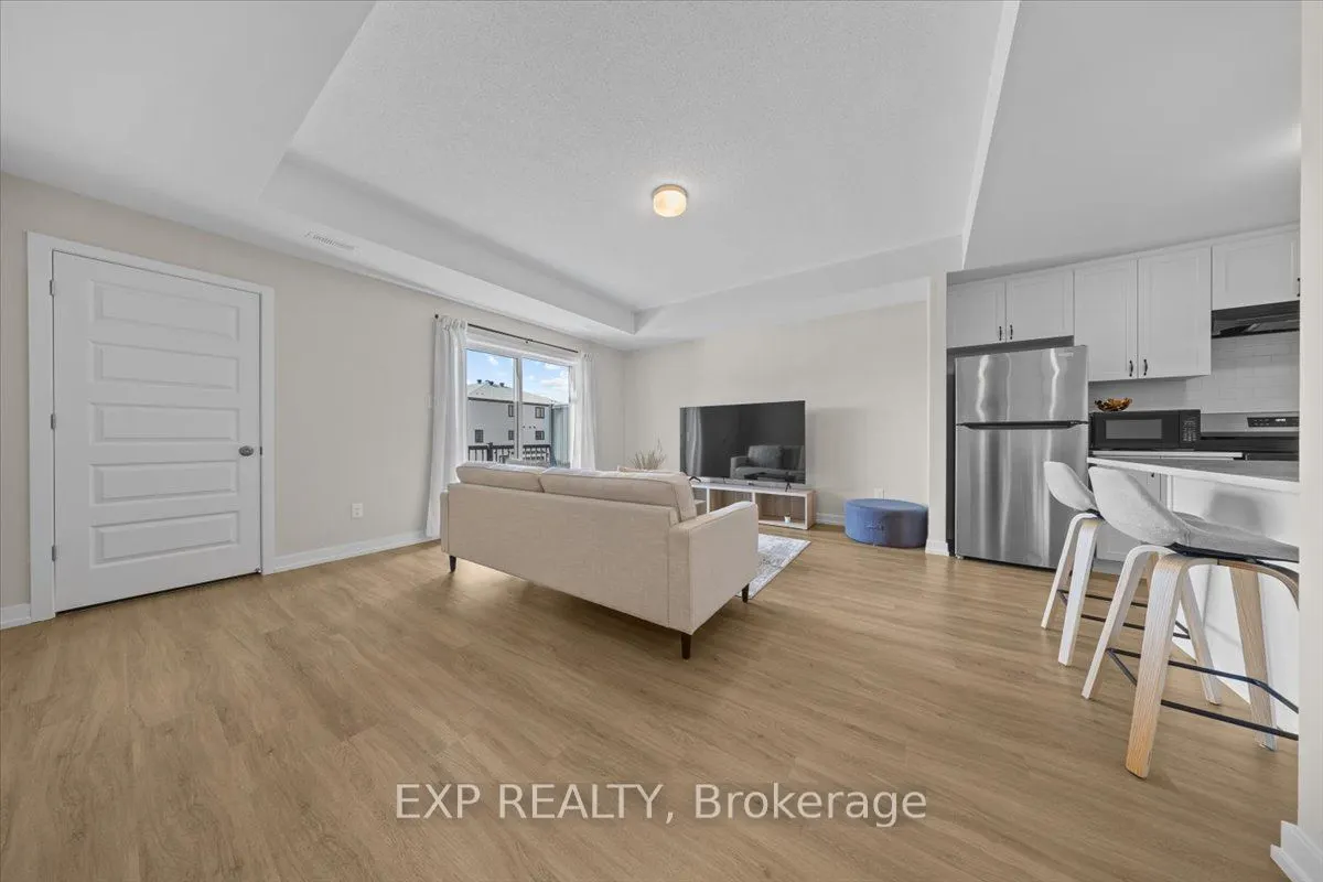 561 Entourage Private, #561