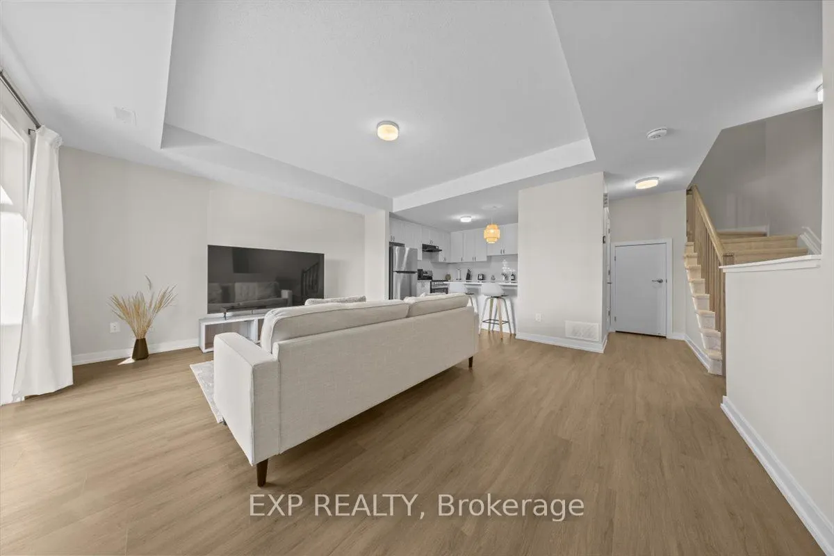 561 Entourage Private, #561