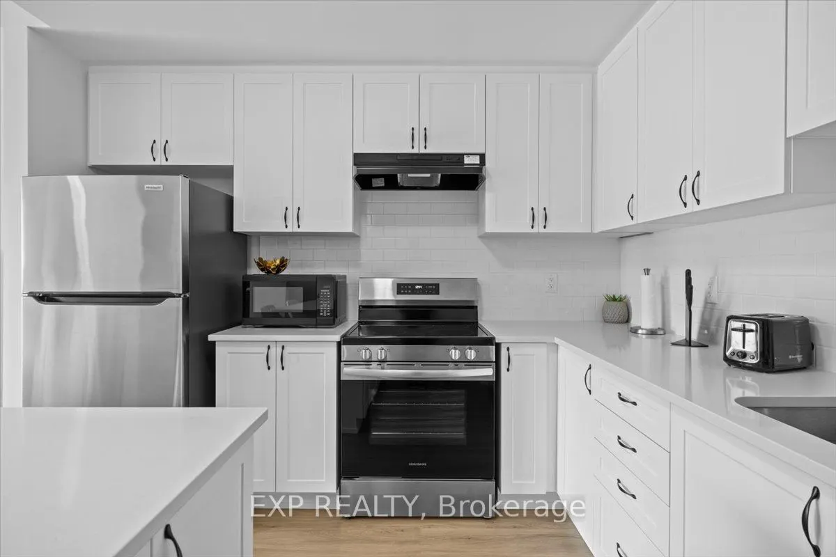 561 Entourage Private, #561