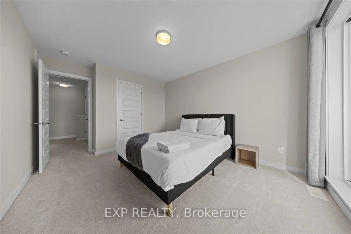 561 Entourage Private, #561