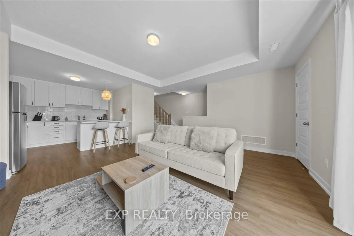 561 Entourage Private, #561