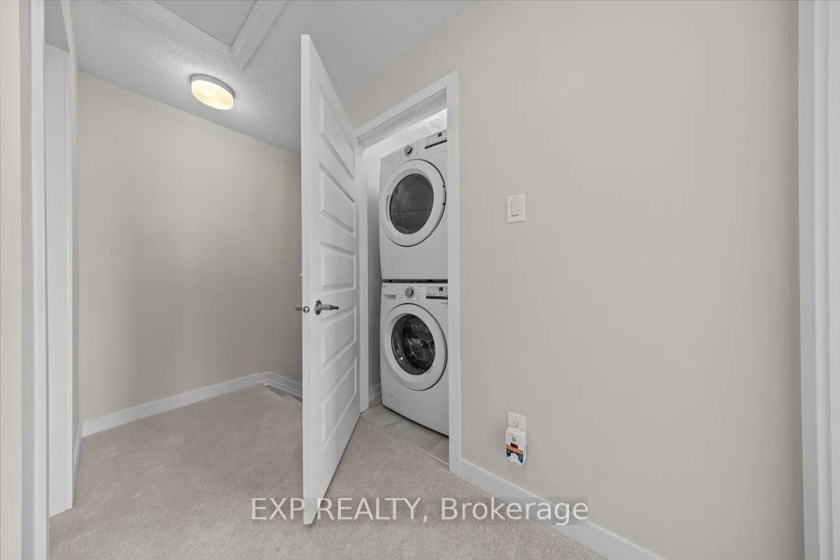 561 Entourage Private, #561