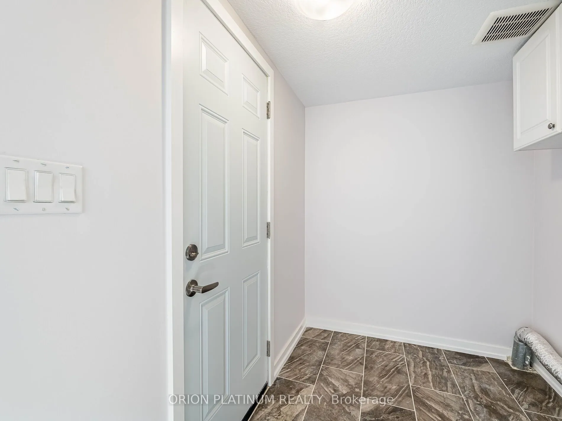 12 Bradshaw Drive