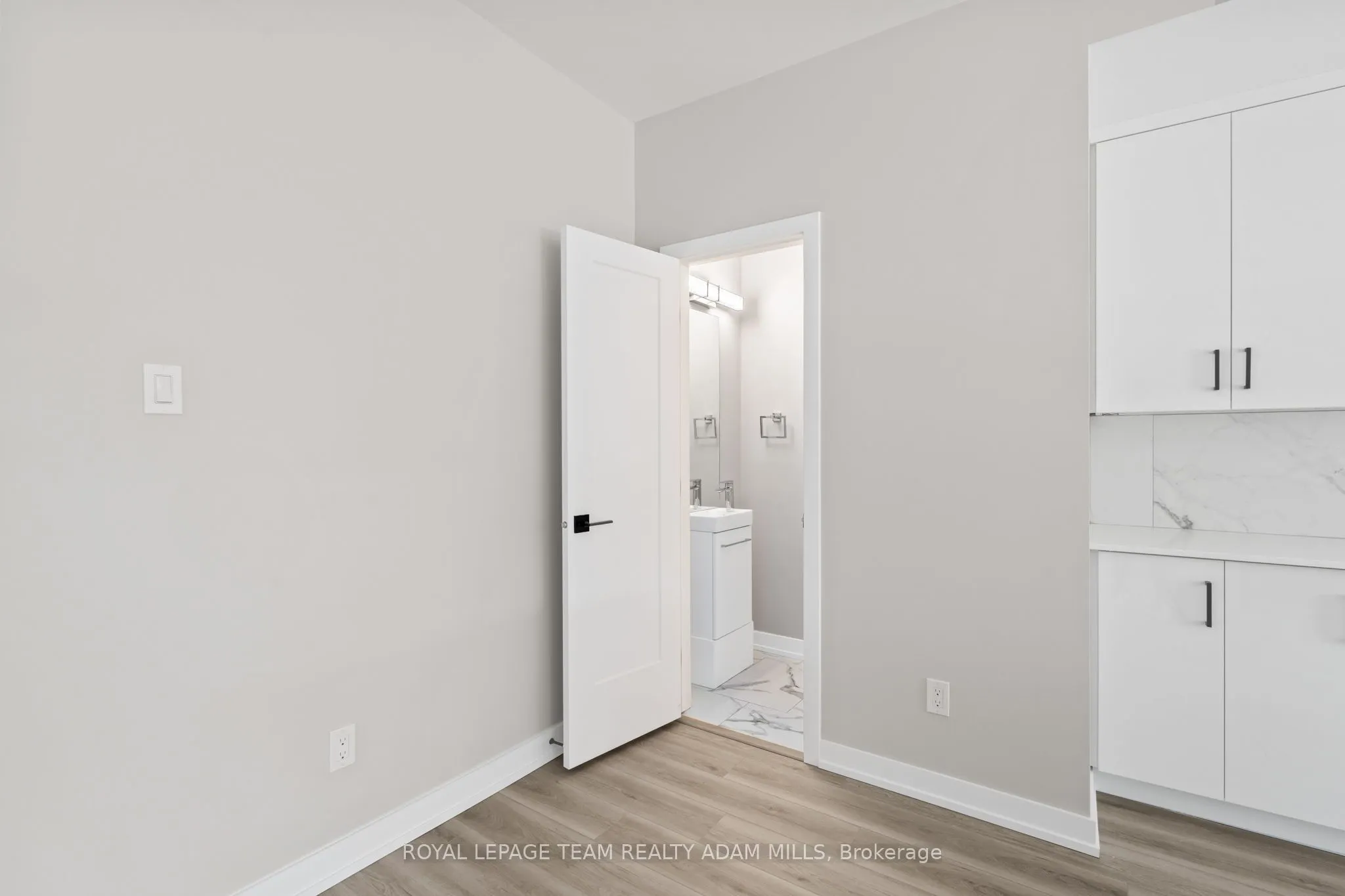 306 Lanark Avenue, #A