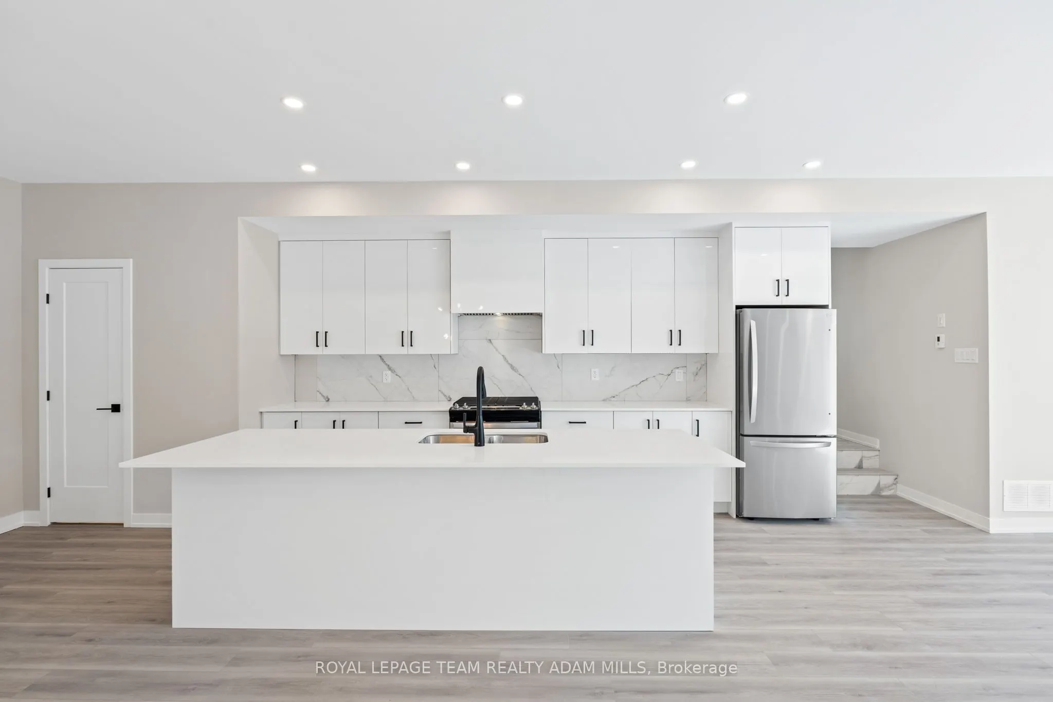 306 Lanark Avenue, #A