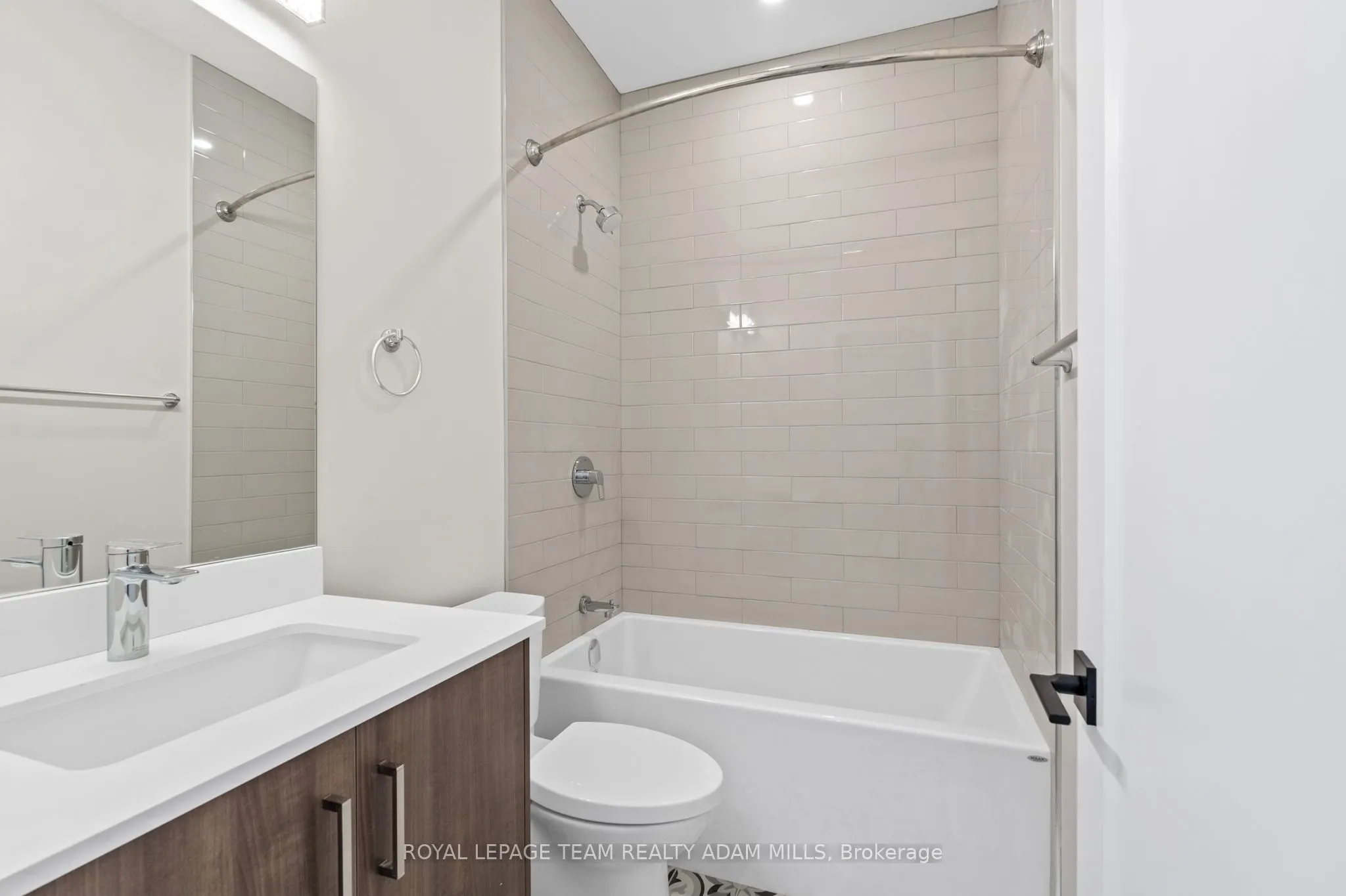 306 Lanark Avenue, #A