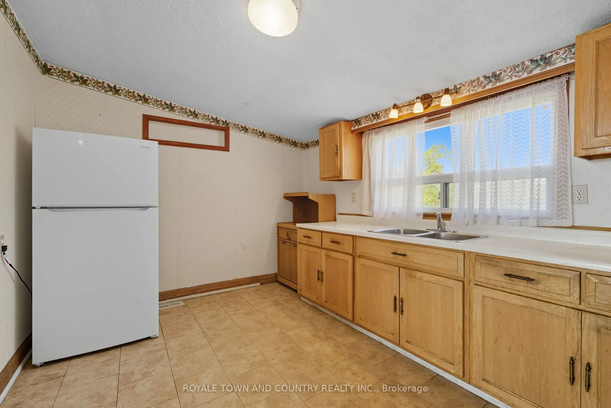 68 Charlore Park Drive