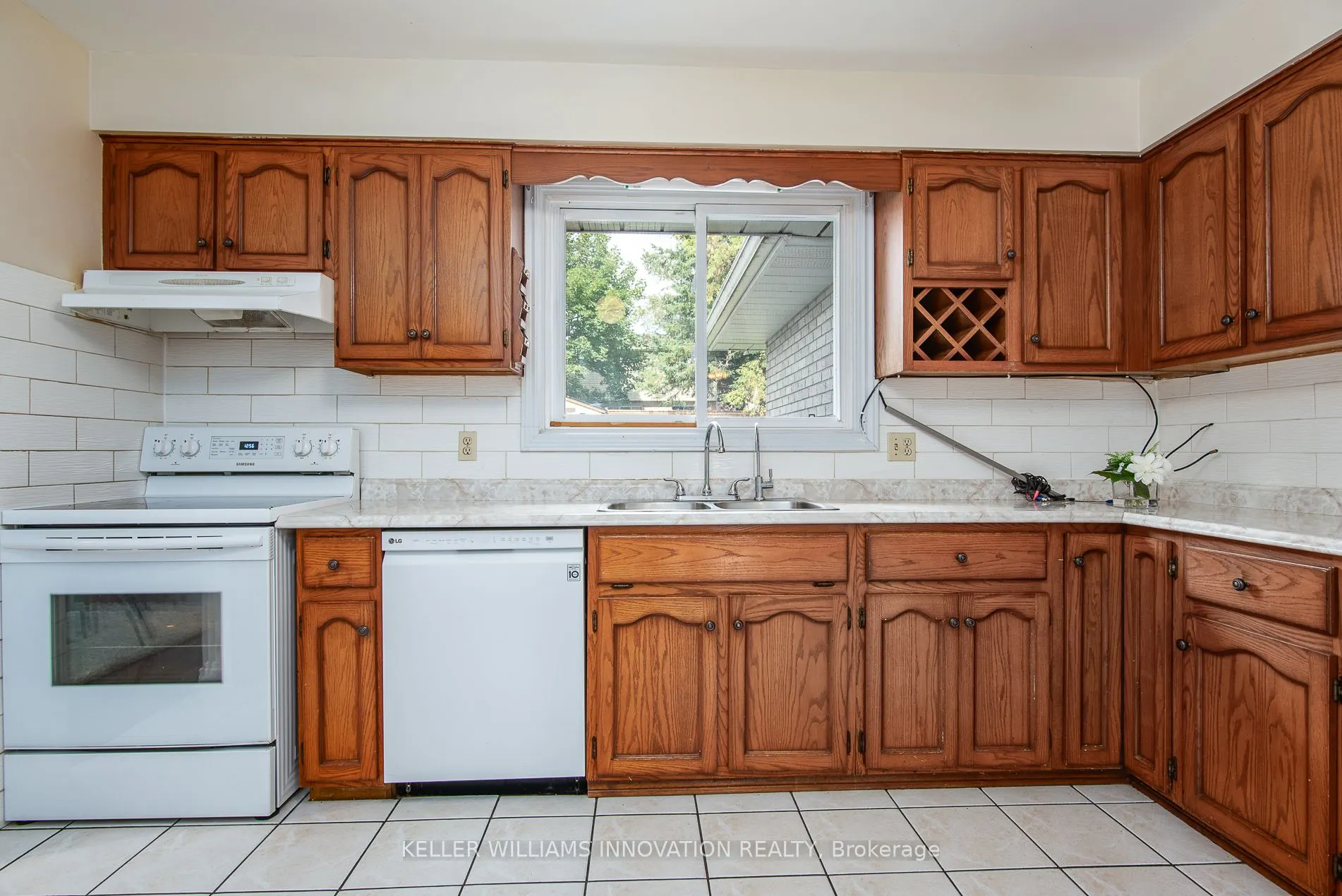 64 Sabrina Crescent