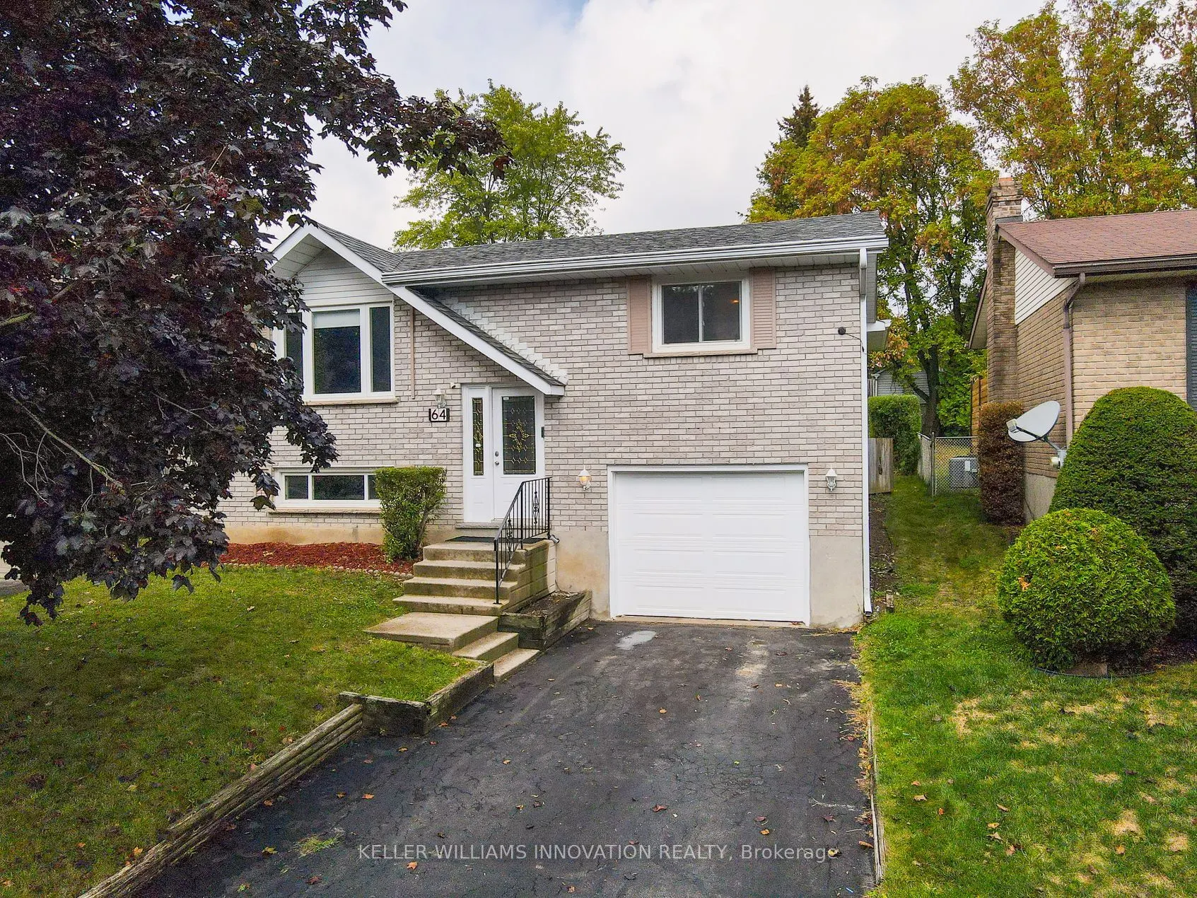 64 Sabrina Crescent