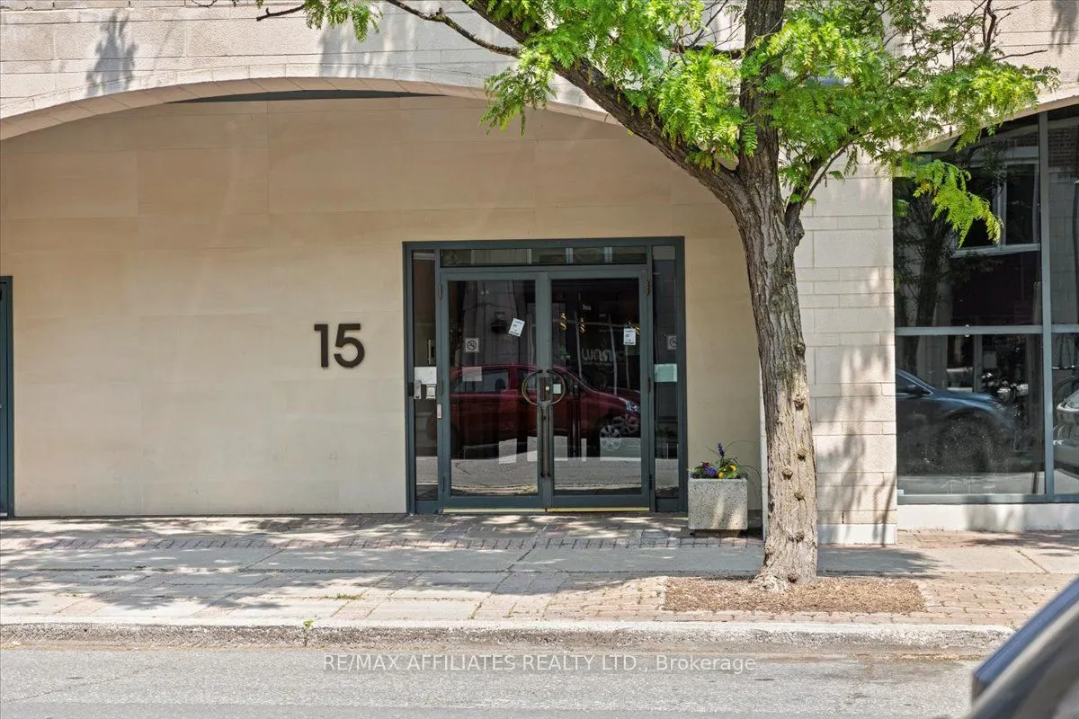 15 Murray Street, #308