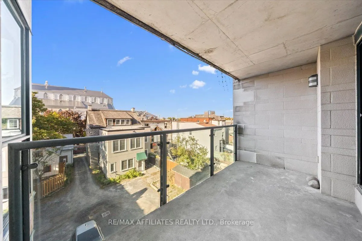 15 Murray Street, #308