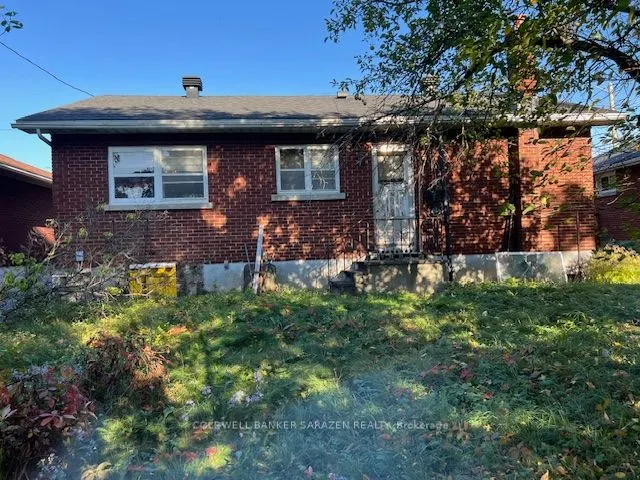 1274 Woodroffe Avenue